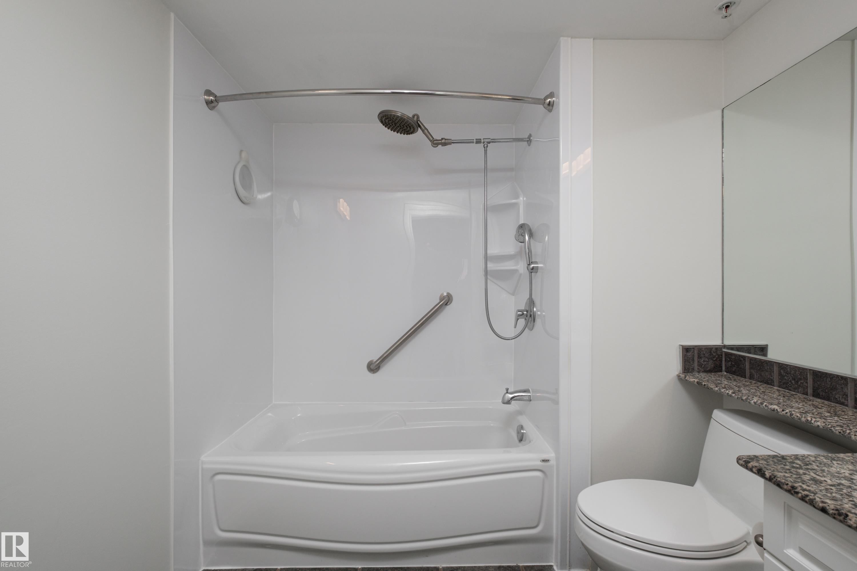#408A 6 Spruce Ridge Dr, Spruce Grove, AB - Indoor Photo Showing Bathroom