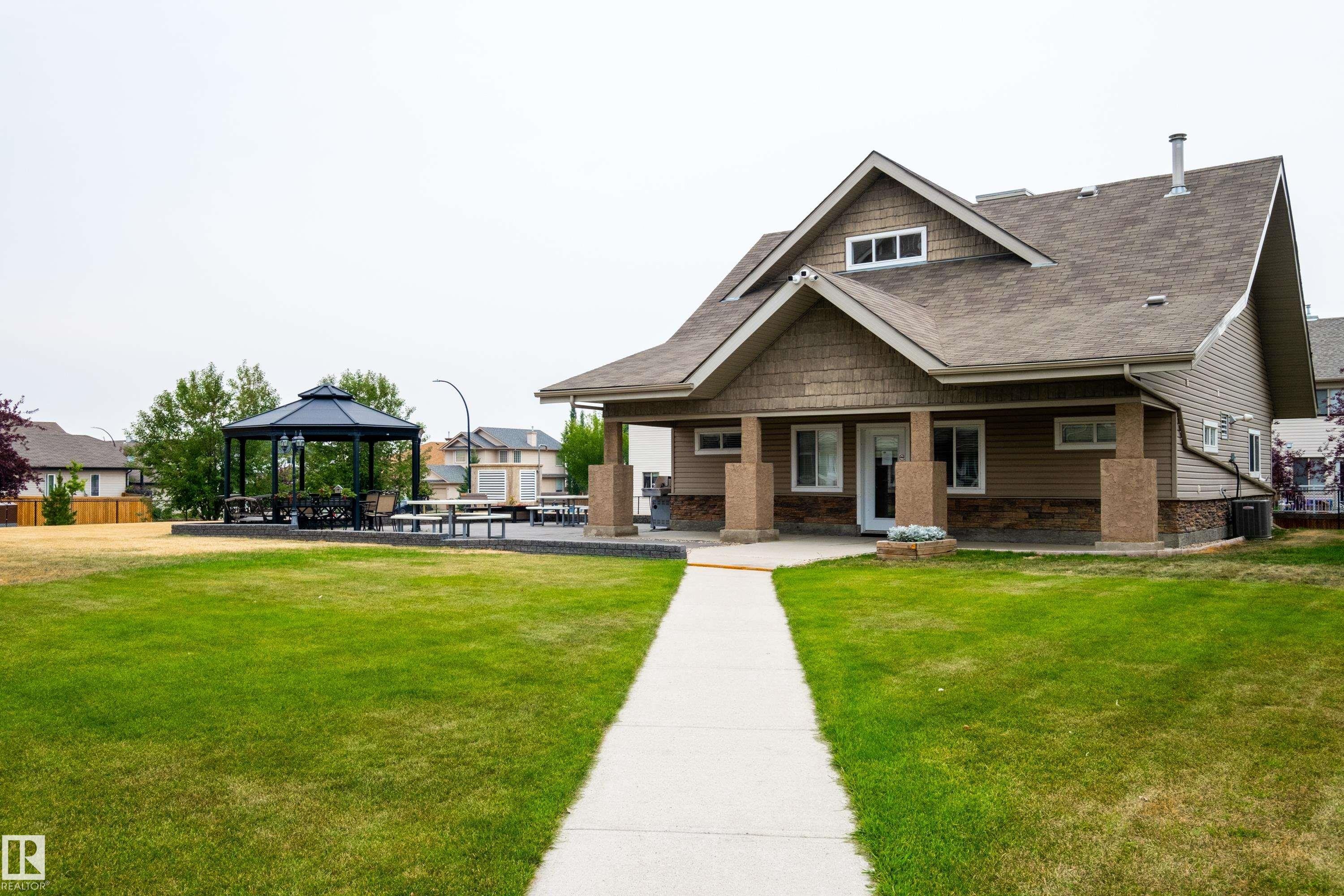 #408A 6 Spruce Ridge Dr, Spruce Grove, AB - Outdoor With Facade