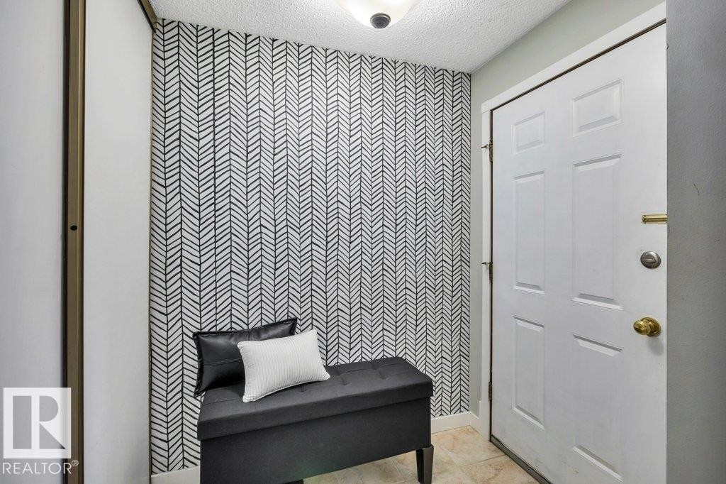 216 Greenwood Drive, Spruce Grove, AB - Indoor Photo Showing Other Room