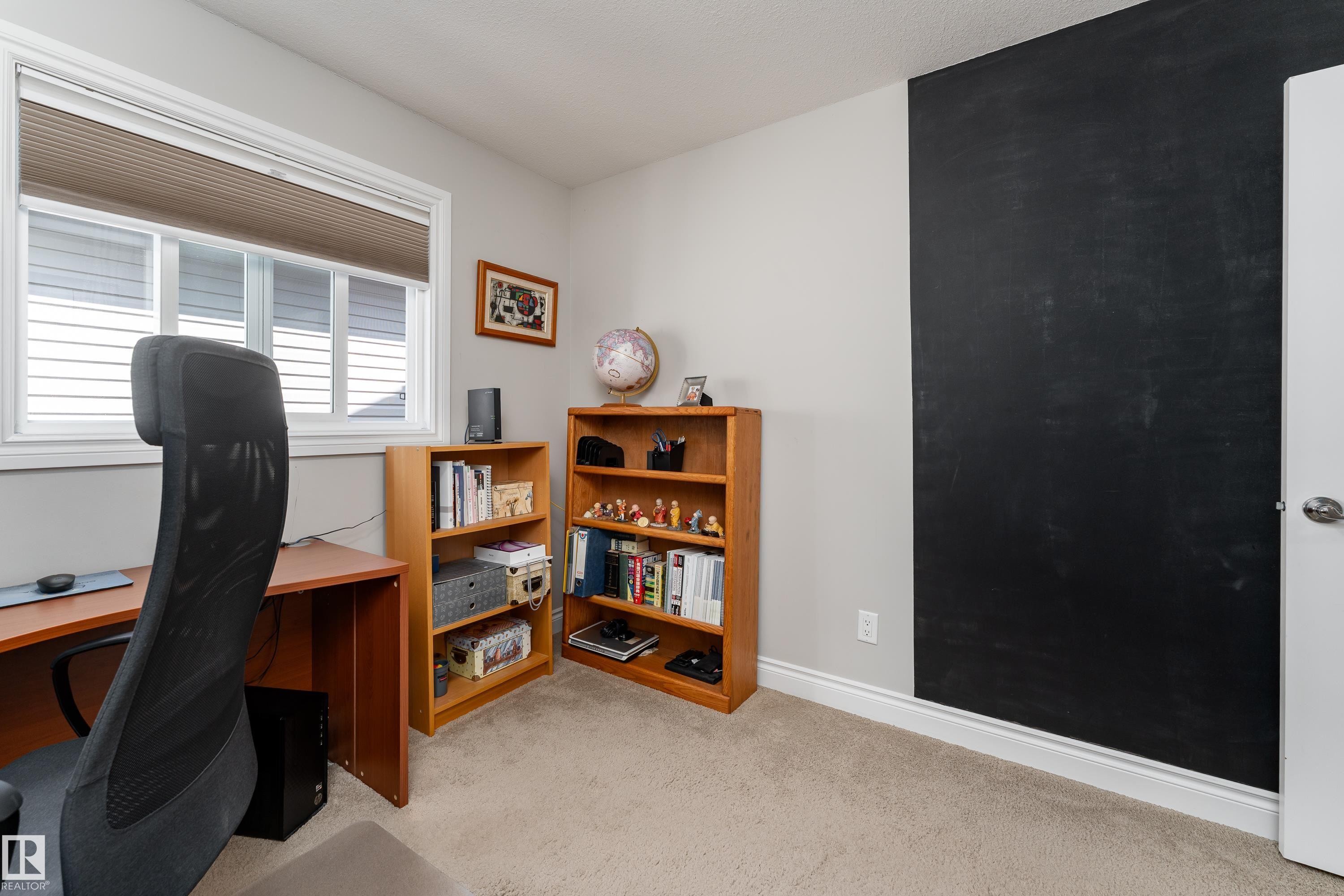 2338 Glenridding Boulevard Sw, Edmonton, AB - Indoor Photo Showing Office