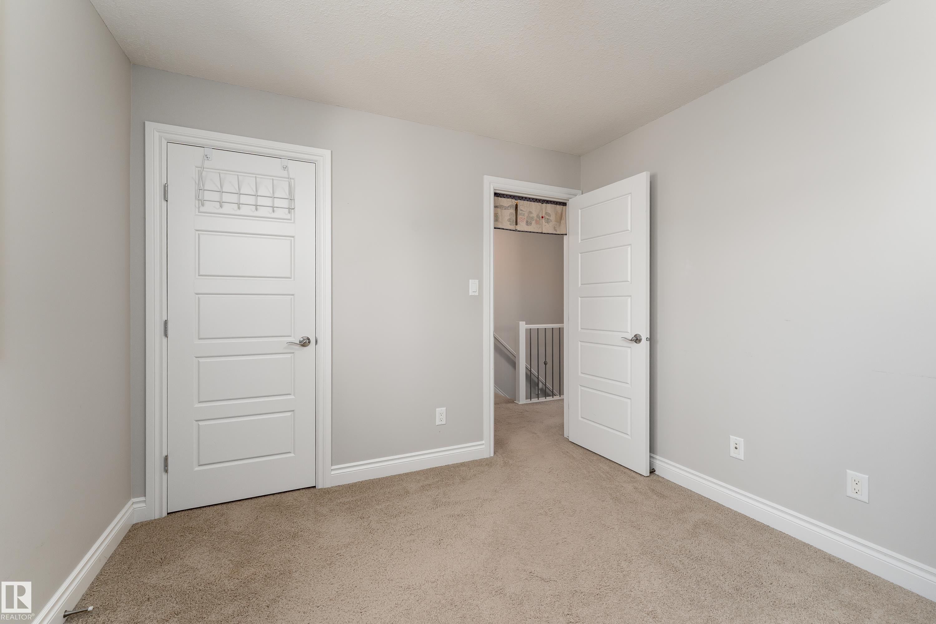 2338 Glenridding Boulevard Sw, Edmonton, AB - Indoor