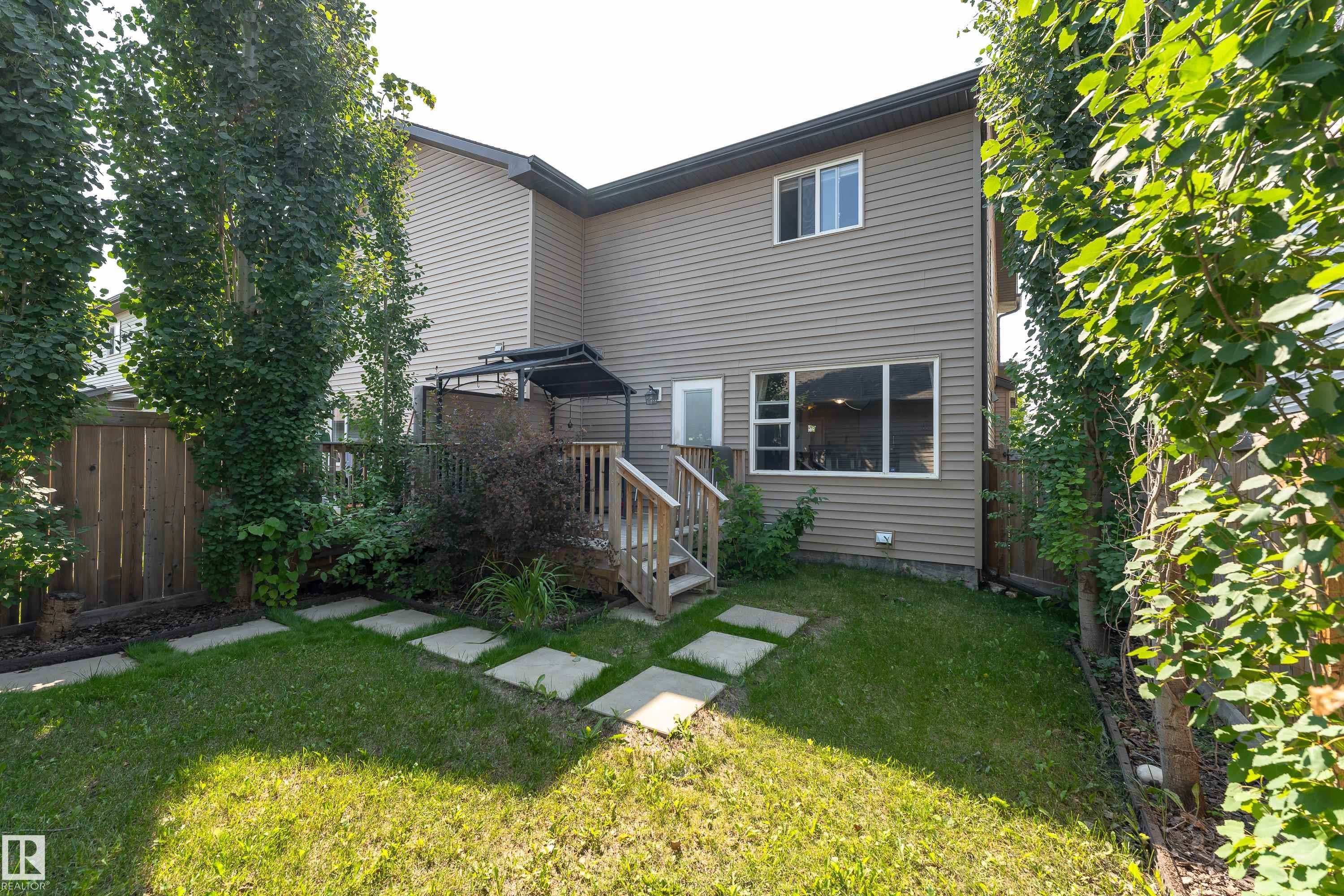 2338 Glenridding Boulevard Sw, Edmonton, AB - Outdoor