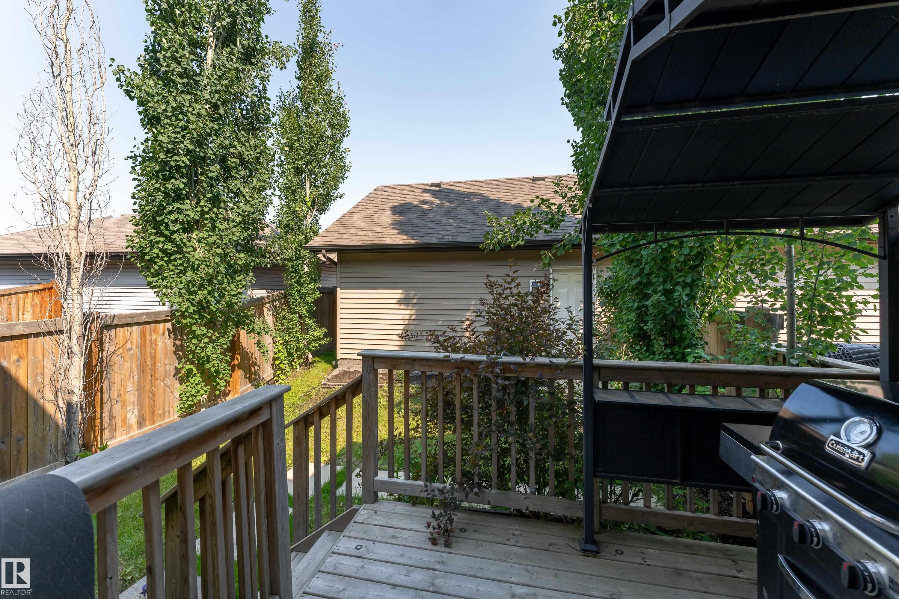 2338 Glenridding Boulevard Sw, Edmonton, AB - Outdoor With Exterior