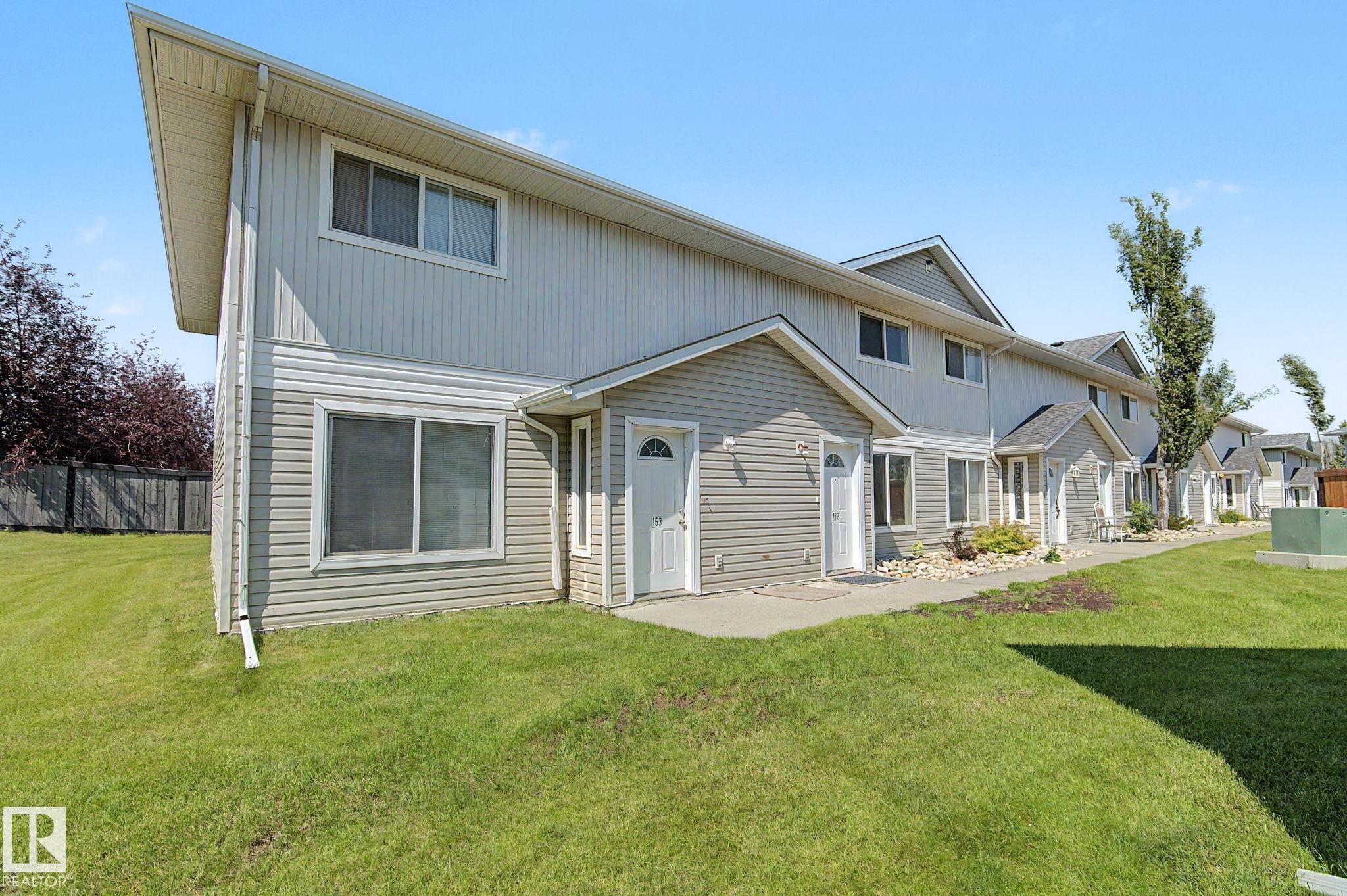 #152 180 Bridgeport Bv, Leduc, AB - Outdoor