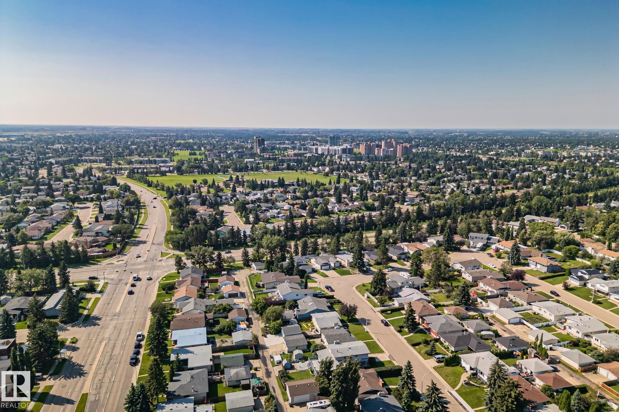 10619 35 Avenue Nw, Edmonton, AB - Outdoor With View