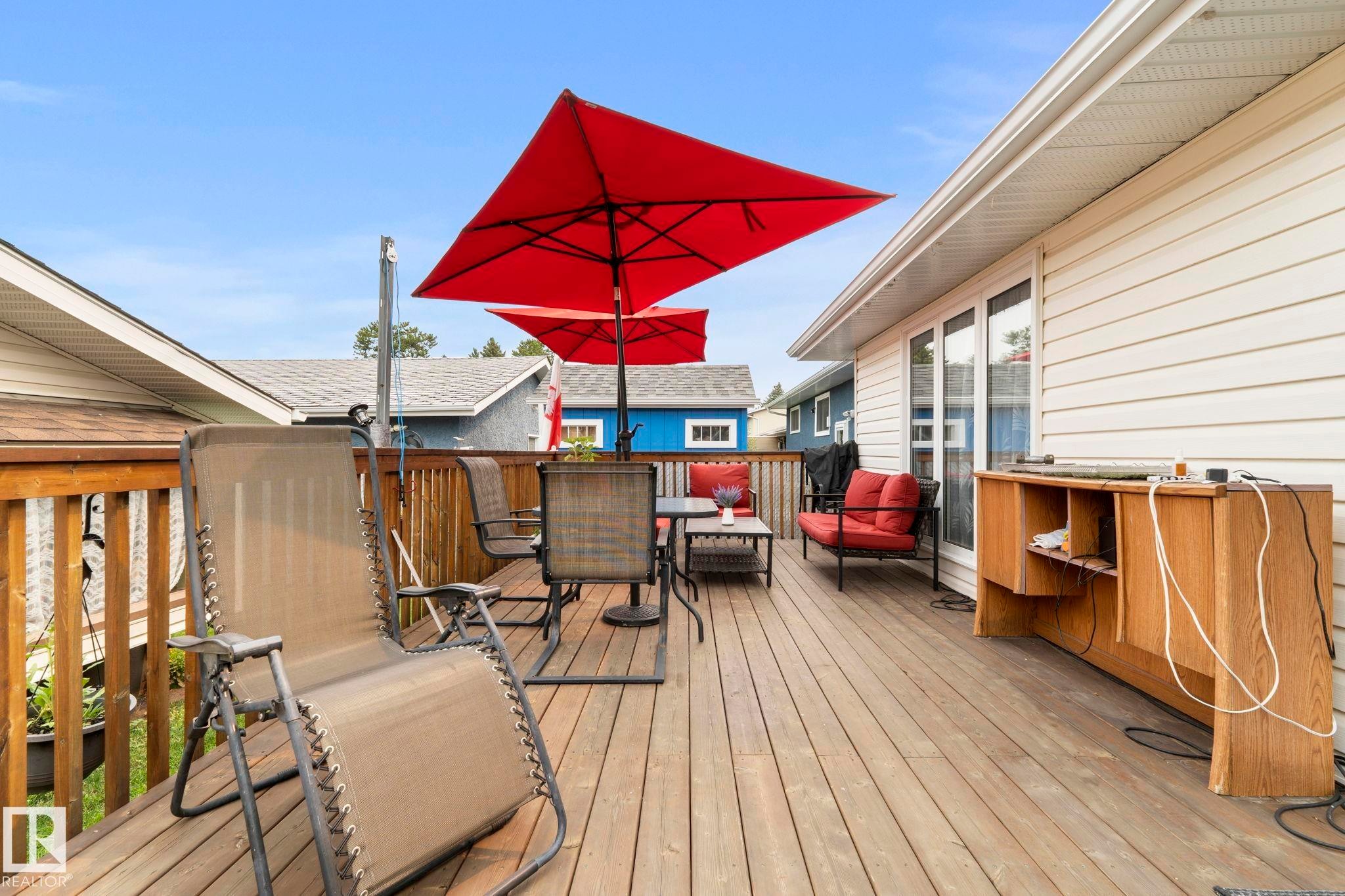 8704 43 Avenue Nw, Edmonton, AB - Outdoor With Deck Patio Veranda With Exterior