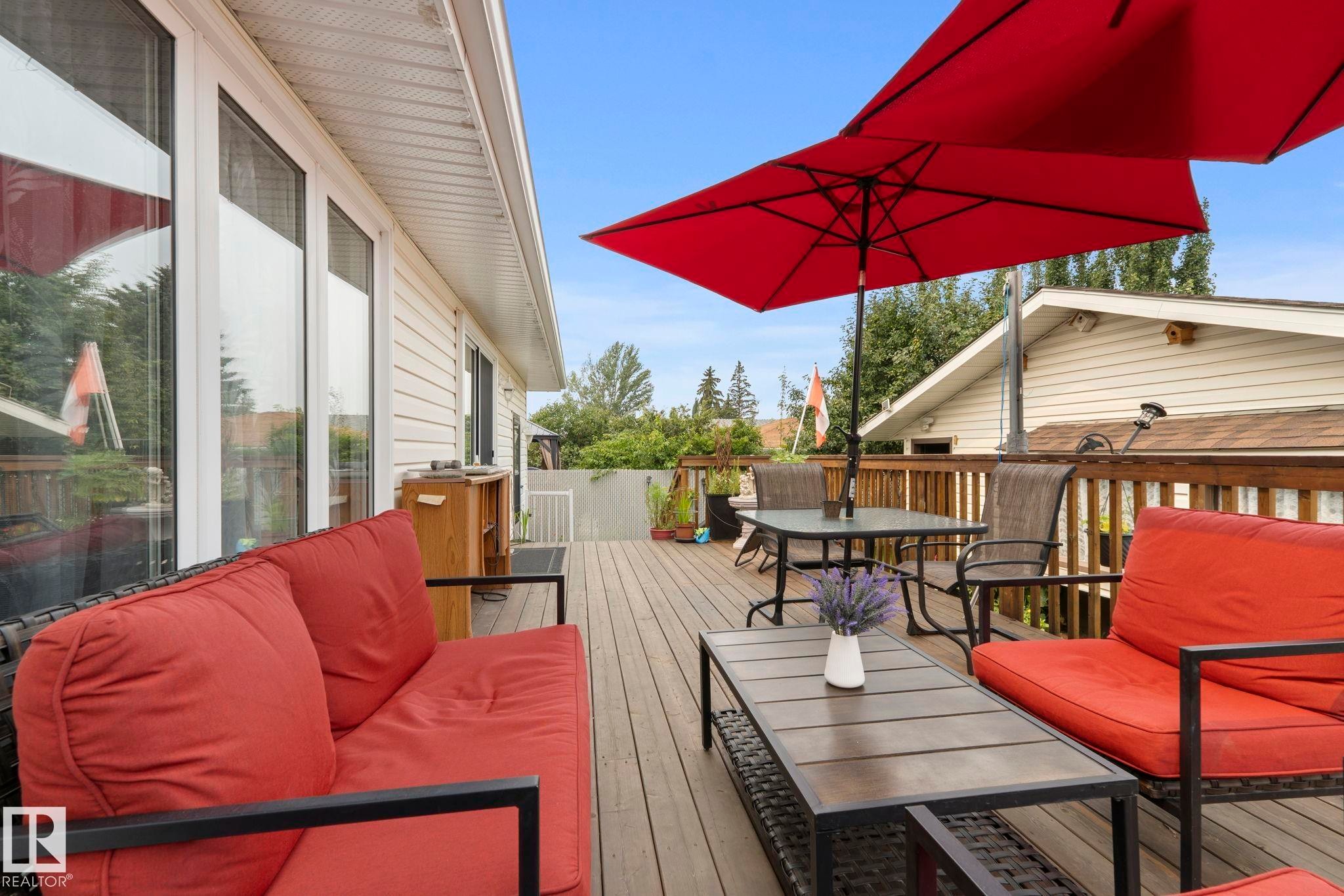 8704 43 Avenue Nw, Edmonton, AB - Outdoor With Deck Patio Veranda With Exterior