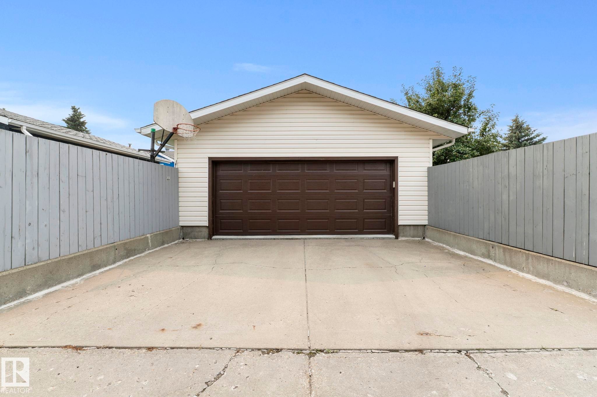8704 43 Avenue Nw, Edmonton, AB - Outdoor With Exterior