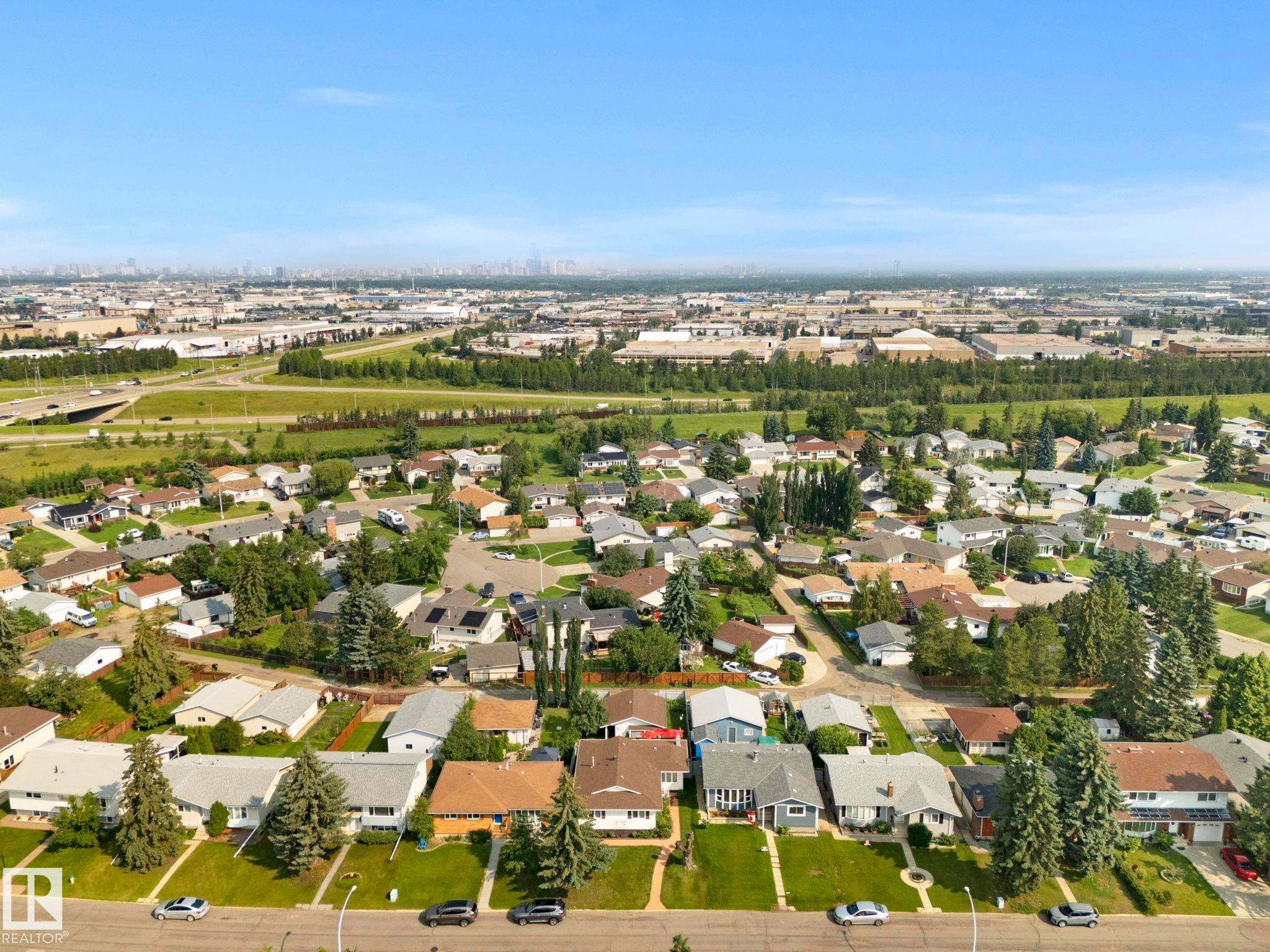 8704 43 Avenue Nw, Edmonton, AB - Outdoor With View