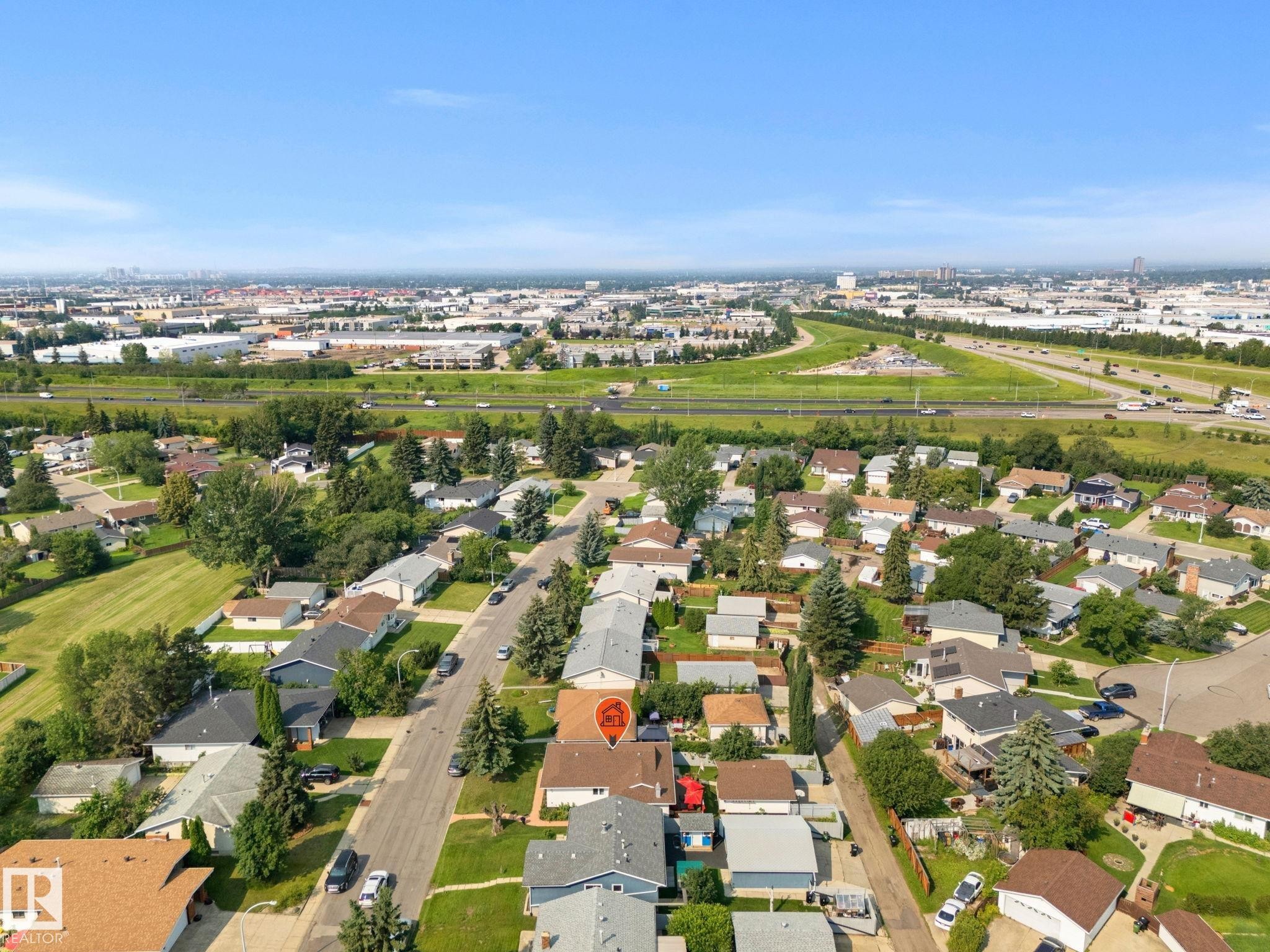 8704 43 Avenue Nw, Edmonton, AB - Outdoor With View