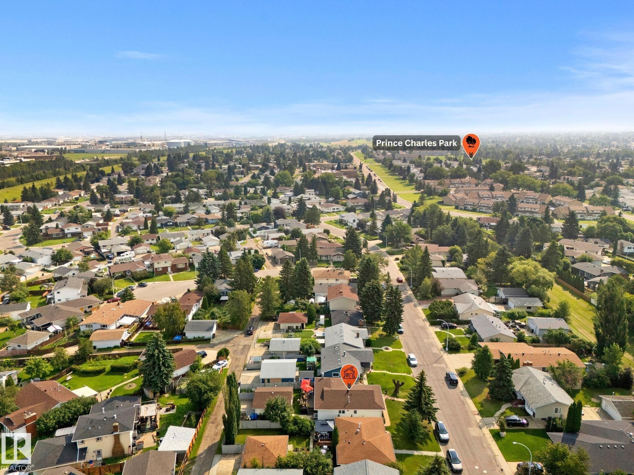 8704 43 Avenue Nw, Edmonton, AB - Outdoor With View