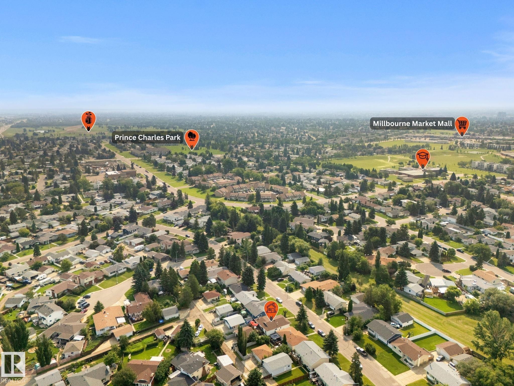 8704 43 Avenue Nw, Edmonton, AB - Outdoor With View