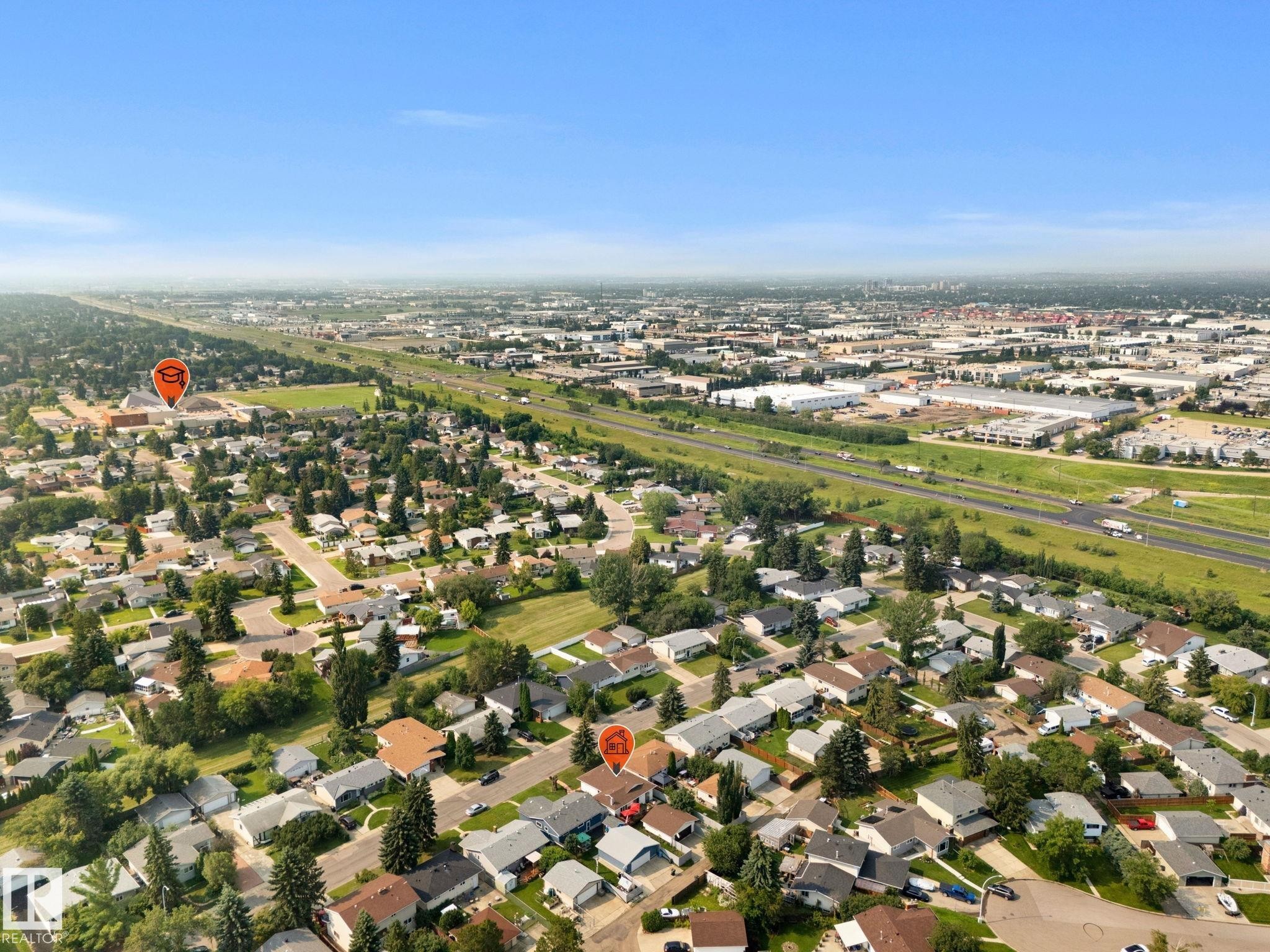 8704 43 Avenue Nw, Edmonton, AB - Outdoor With View