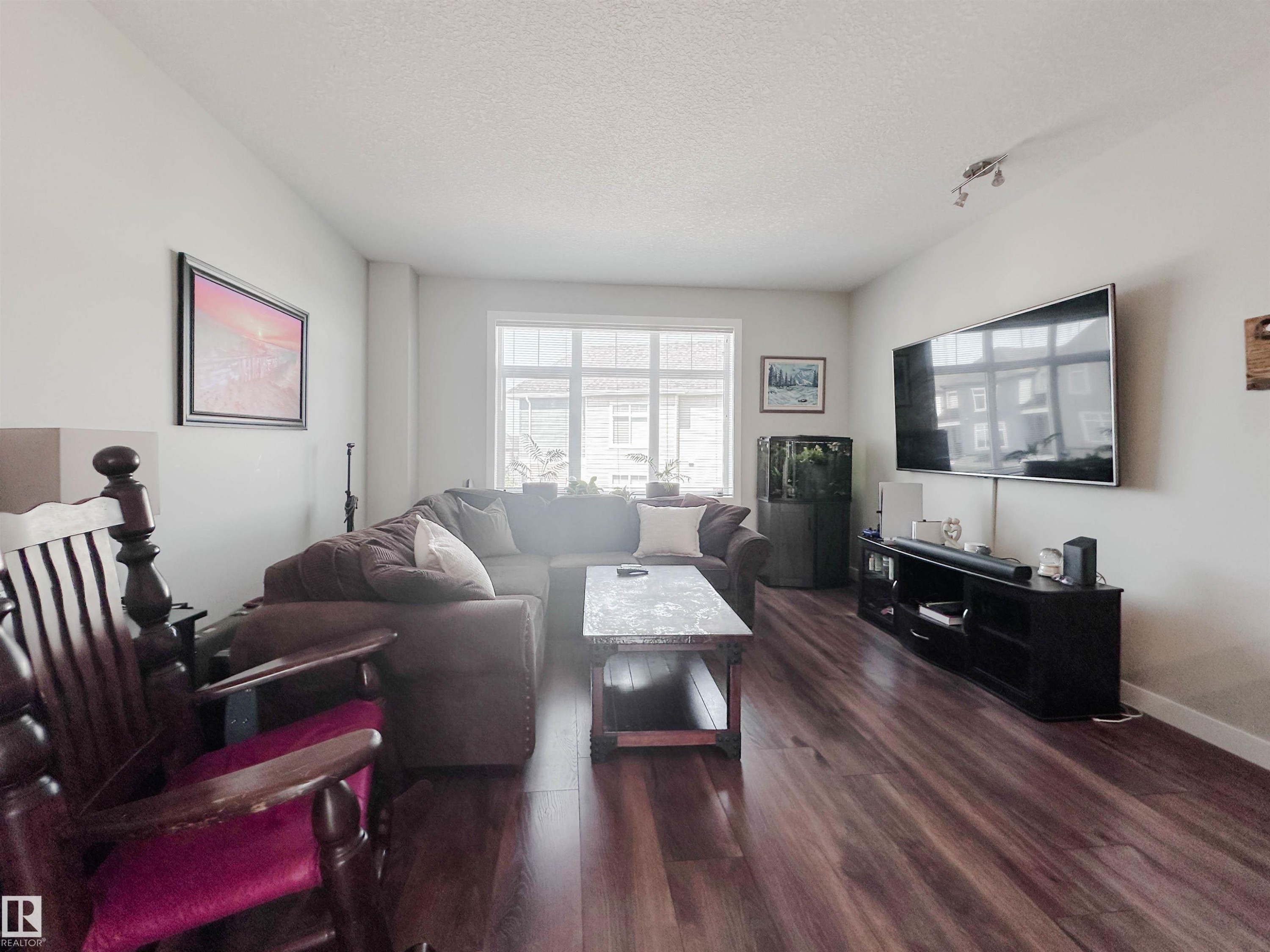 #89 600 Bellerose Dr, St. Albert, AB - Indoor Photo Showing Living Room
