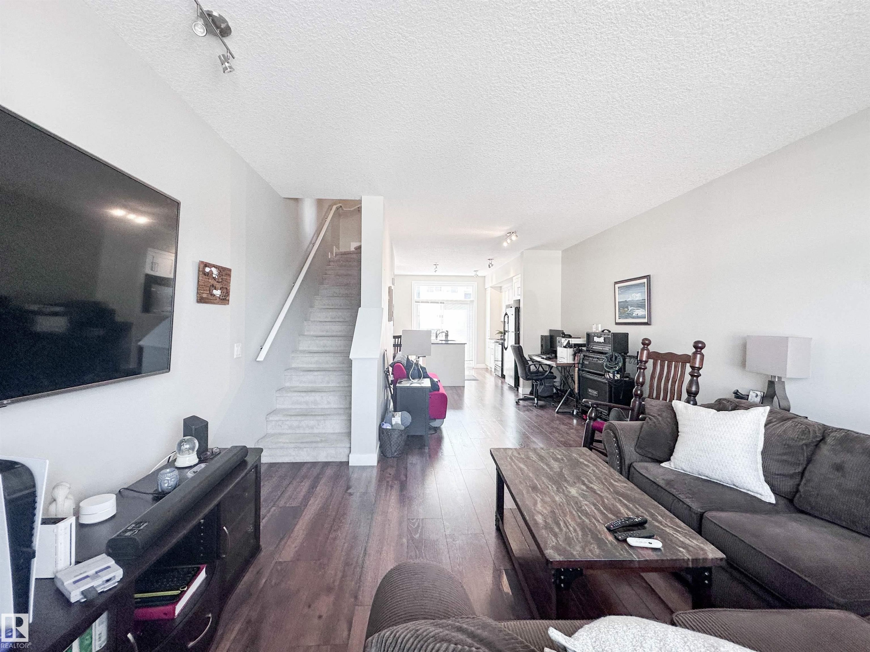 #89 600 Bellerose Dr, St. Albert, AB - Indoor Photo Showing Living Room