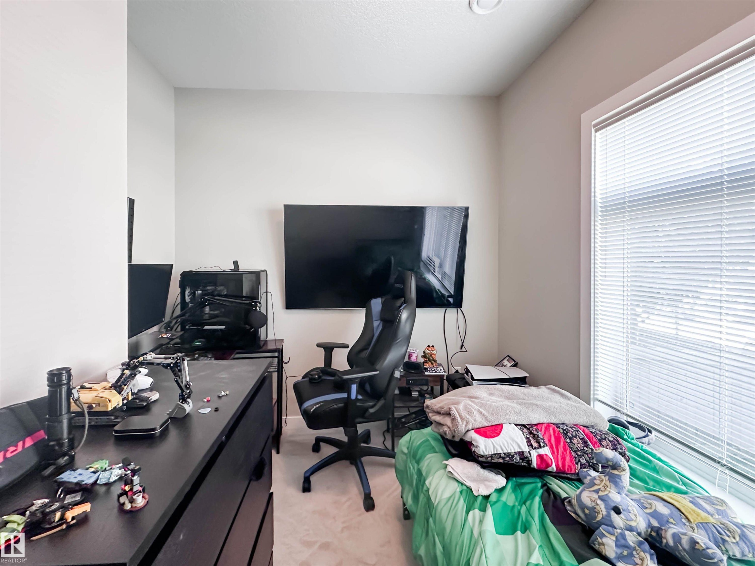 #89 600 Bellerose Dr, St. Albert, AB - Indoor