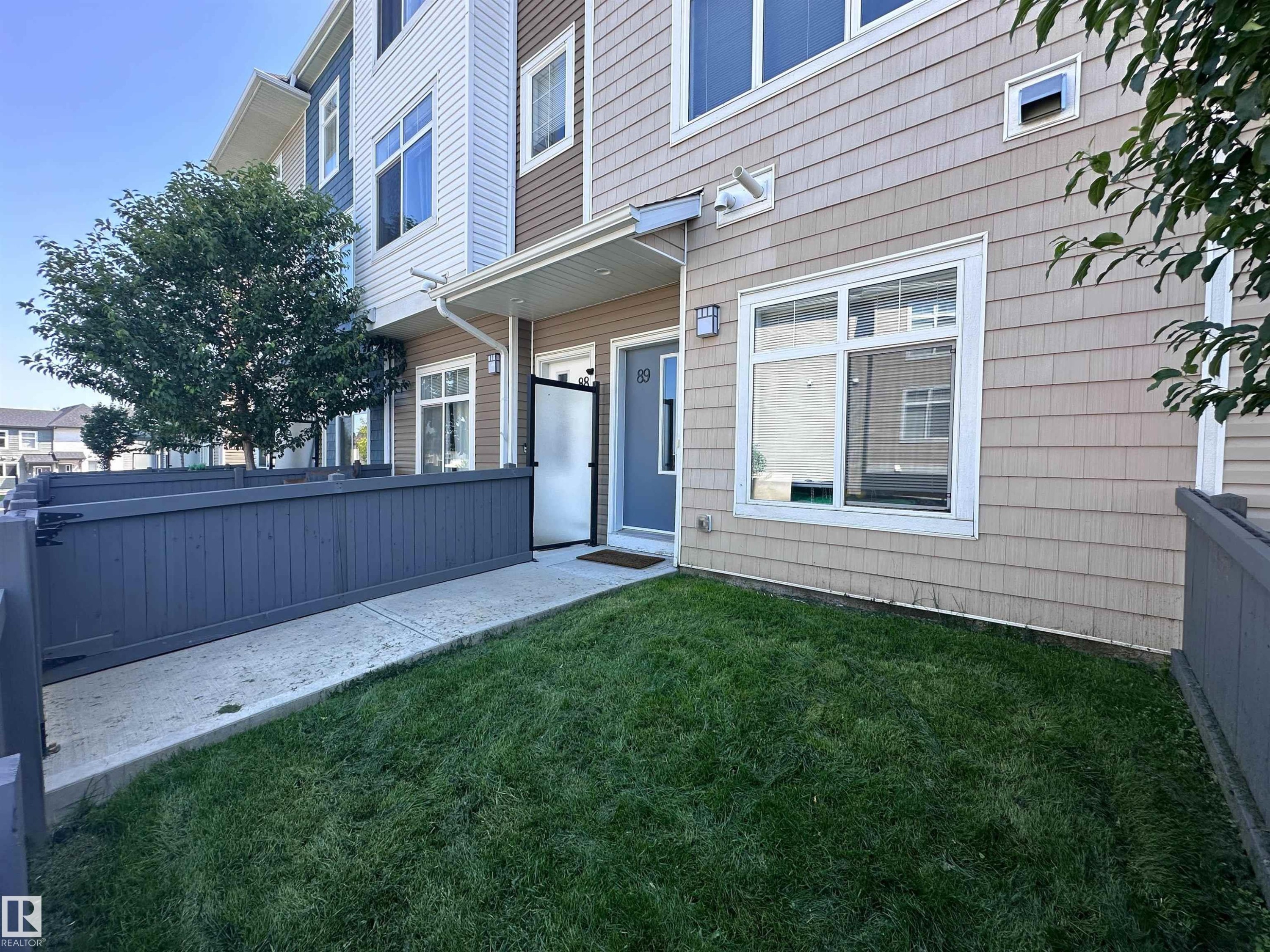 #89 600 Bellerose Dr, St. Albert, AB - Outdoor