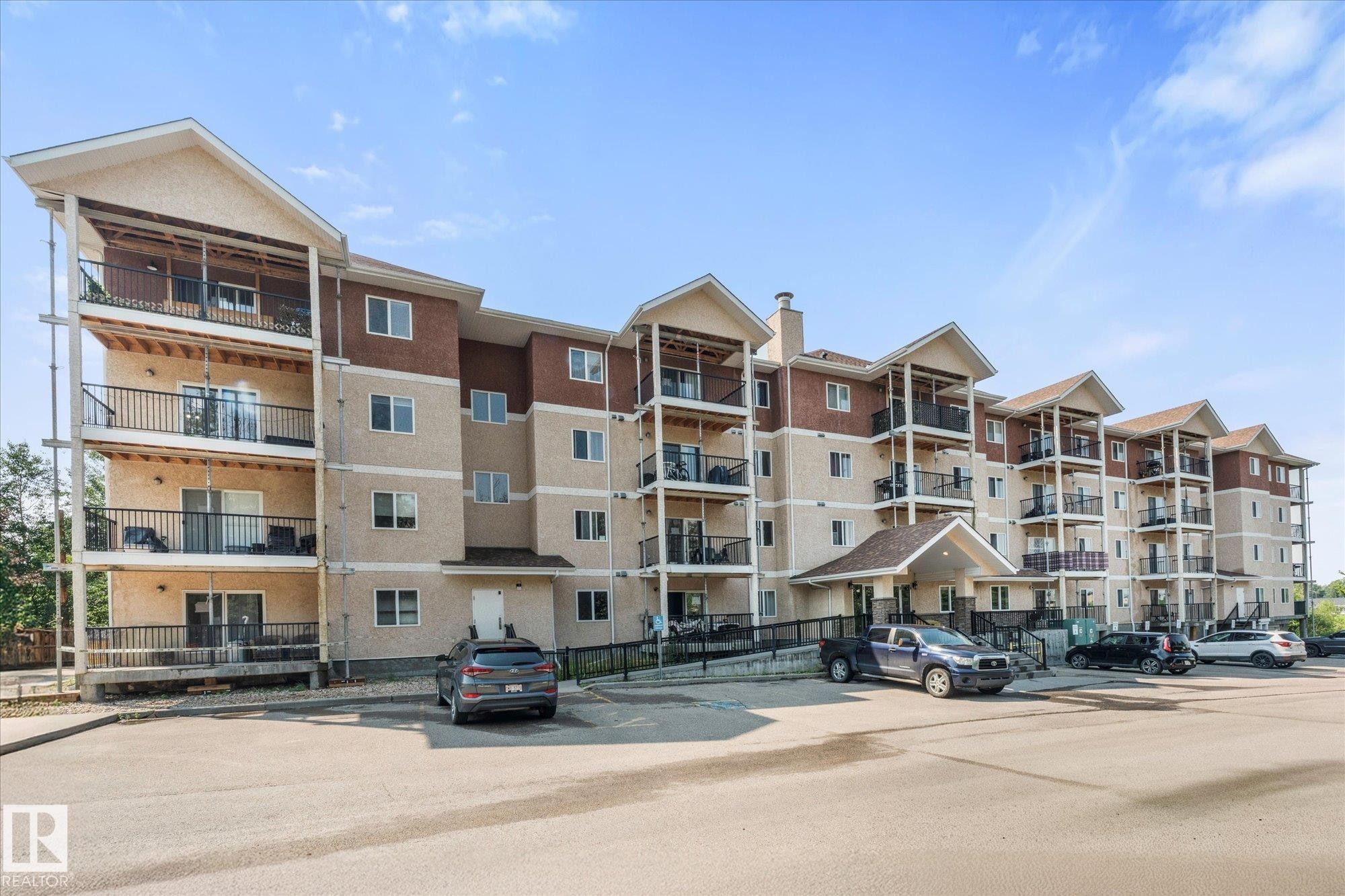 #208 4903 47 Av, Stony Plain, AB - Outdoor With Facade