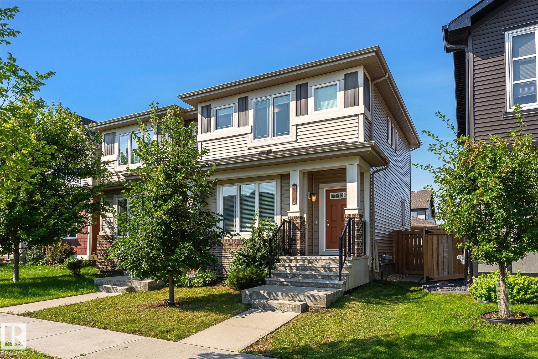 2016 Cavanagh Drive Sw, Edmonton, AB - Outdoor