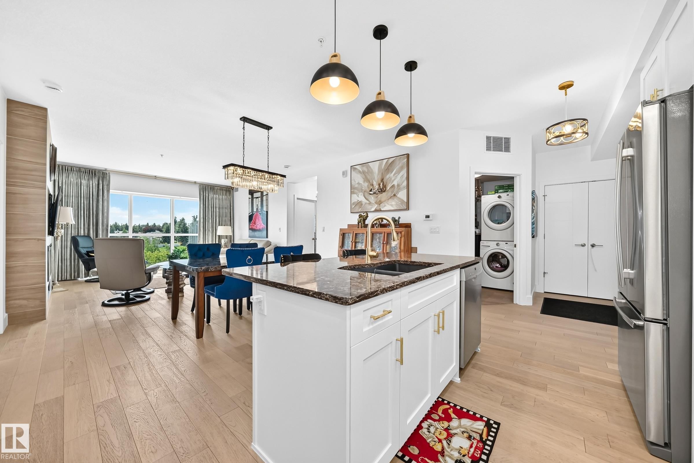 #507 200 Bellerose Dr, St. Albert, AB - Indoor Photo Showing Kitchen With Double Sink With Upgraded Kitchen