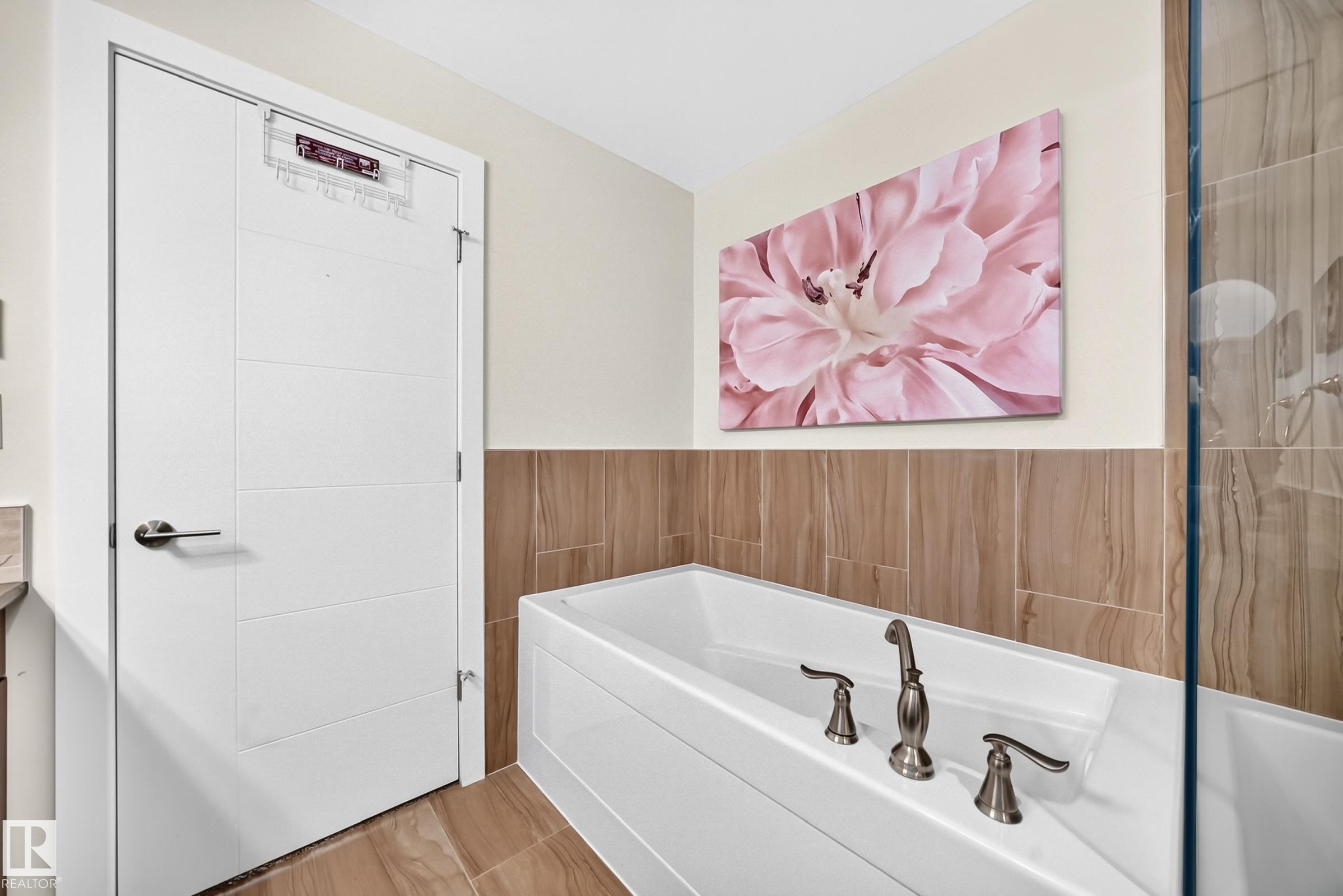 #507 200 Bellerose Dr, St. Albert, AB - Indoor Photo Showing Bathroom