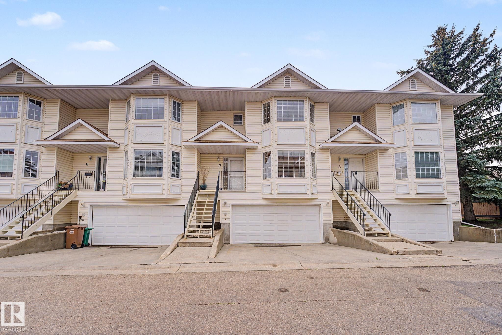 #7 10 Devon Cl, St. Albert, AB - Outdoor With Facade