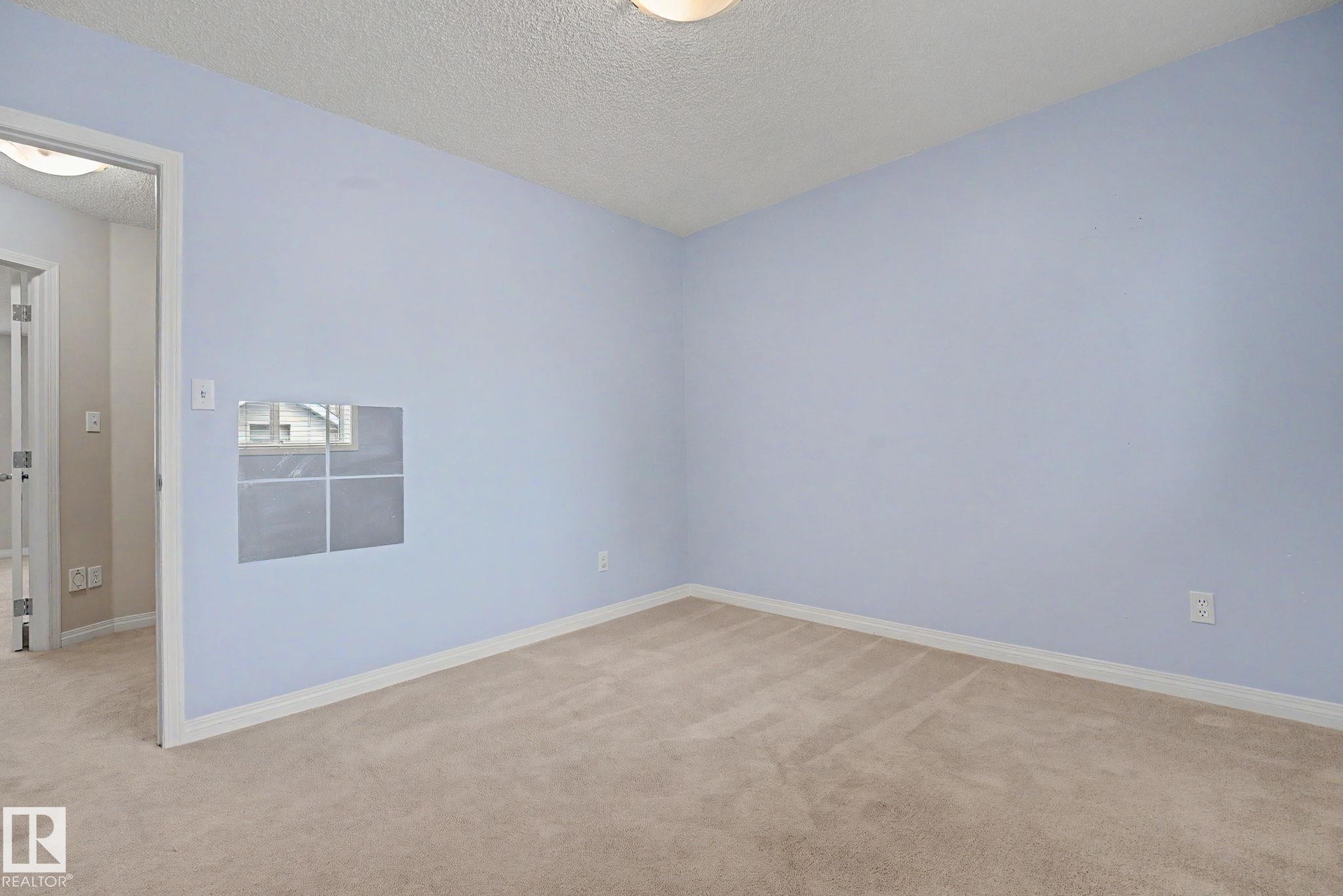 #7 10 Devon Cl, St. Albert, AB - Indoor Photo Showing Other Room