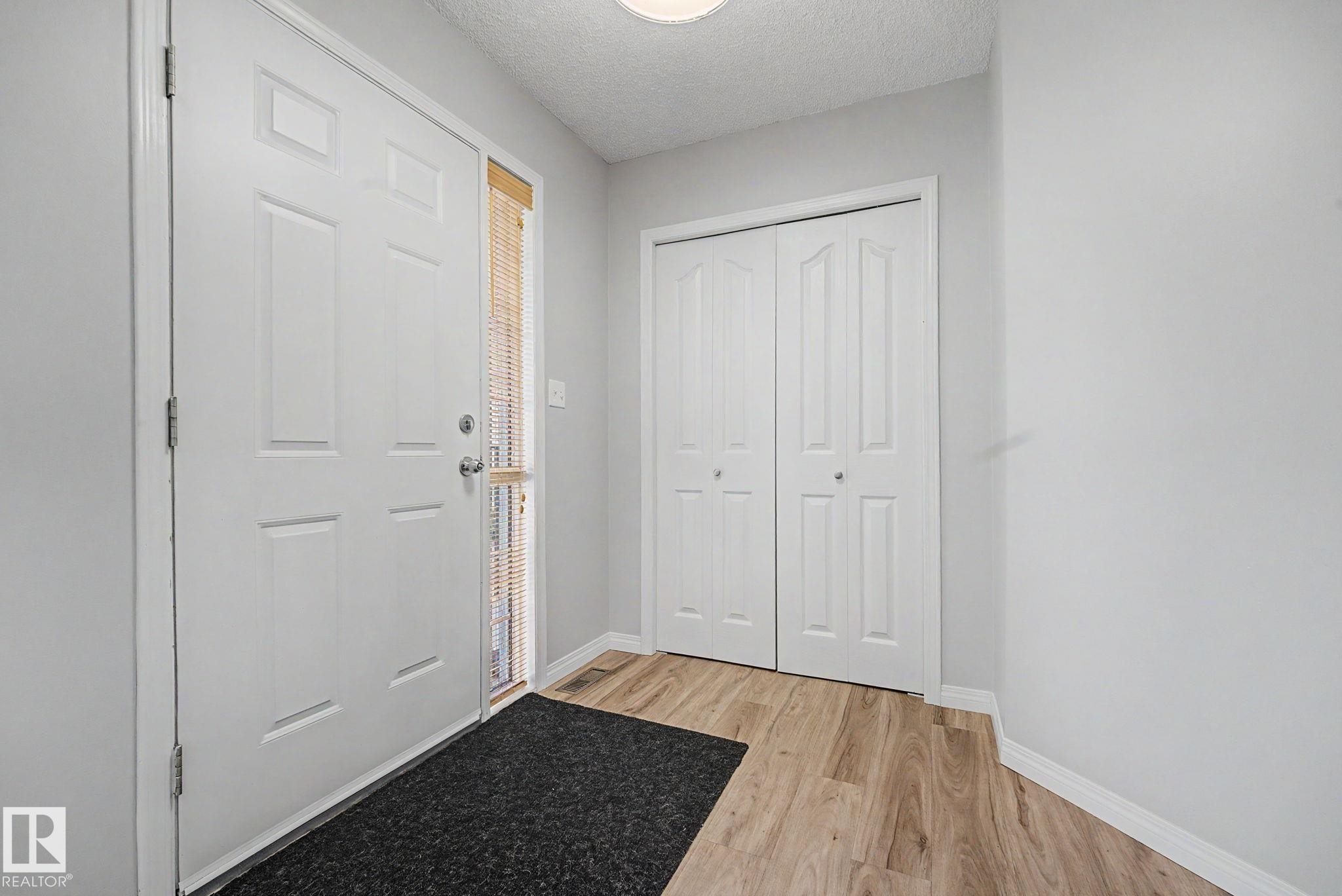 #7 10 Devon Cl, St. Albert, AB - Indoor Photo Showing Other Room