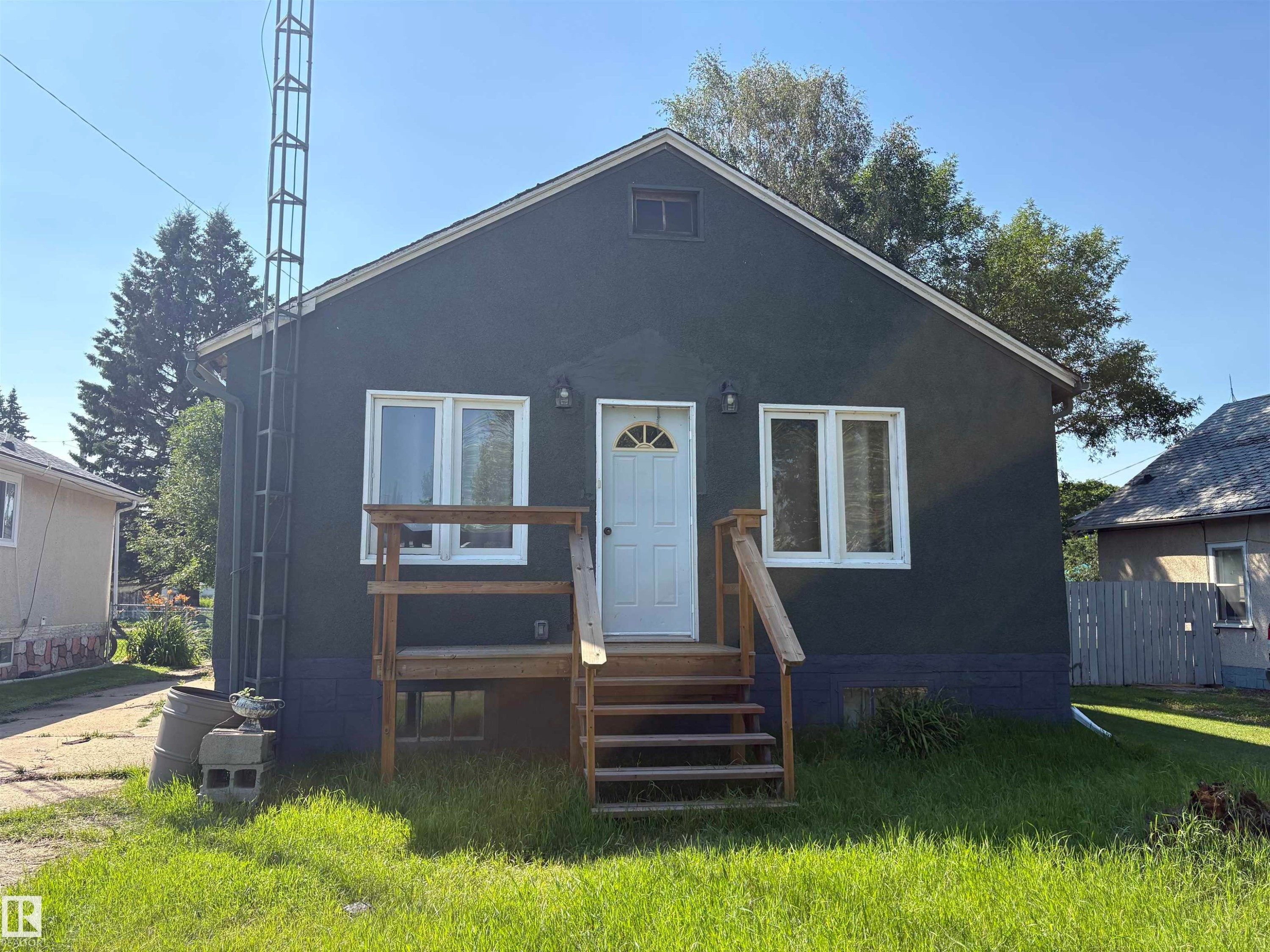 4620 Maria Drive, Smoky Lake Town, AB - Outdoor