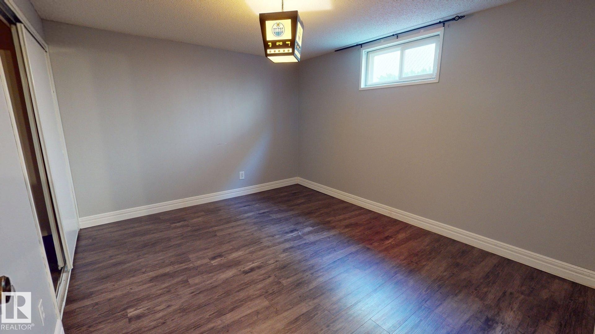 10661 152 Street Nw, Edmonton, AB - Indoor Photo Showing Other Room