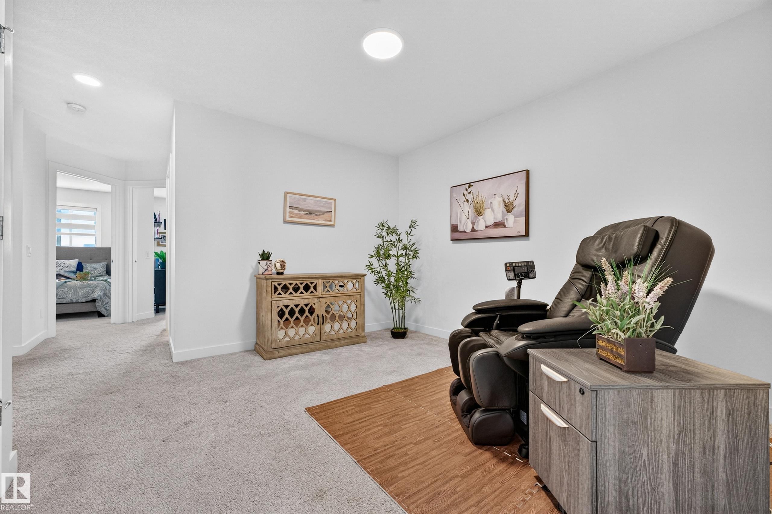 350 Jensen Lakes Boulevard, St. Albert, AB - Indoor