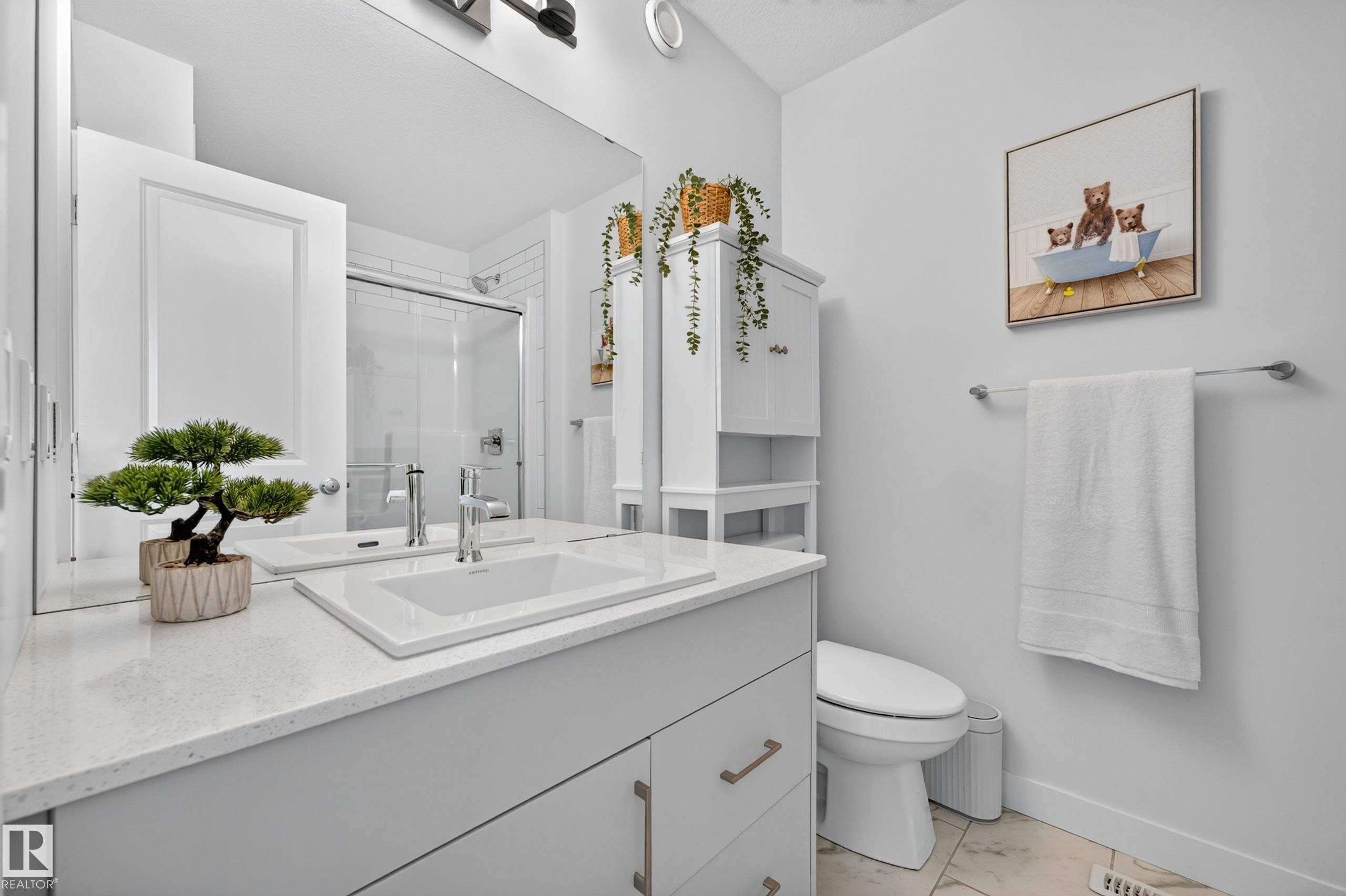 350 Jensen Lakes Boulevard, St. Albert, AB - Indoor Photo Showing Bathroom