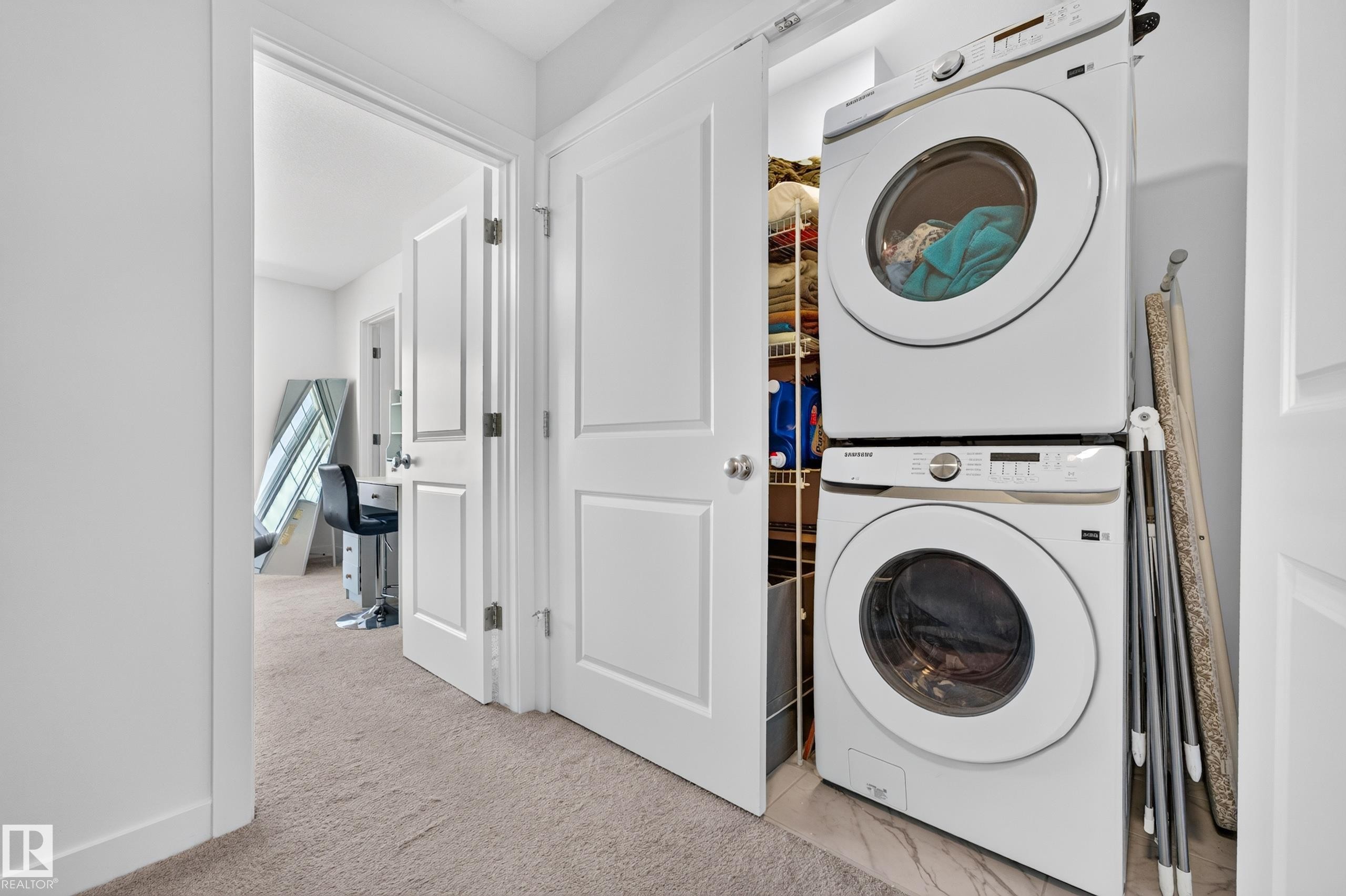 350 Jensen Lakes Boulevard, St. Albert, AB - Indoor Photo Showing Laundry Room
