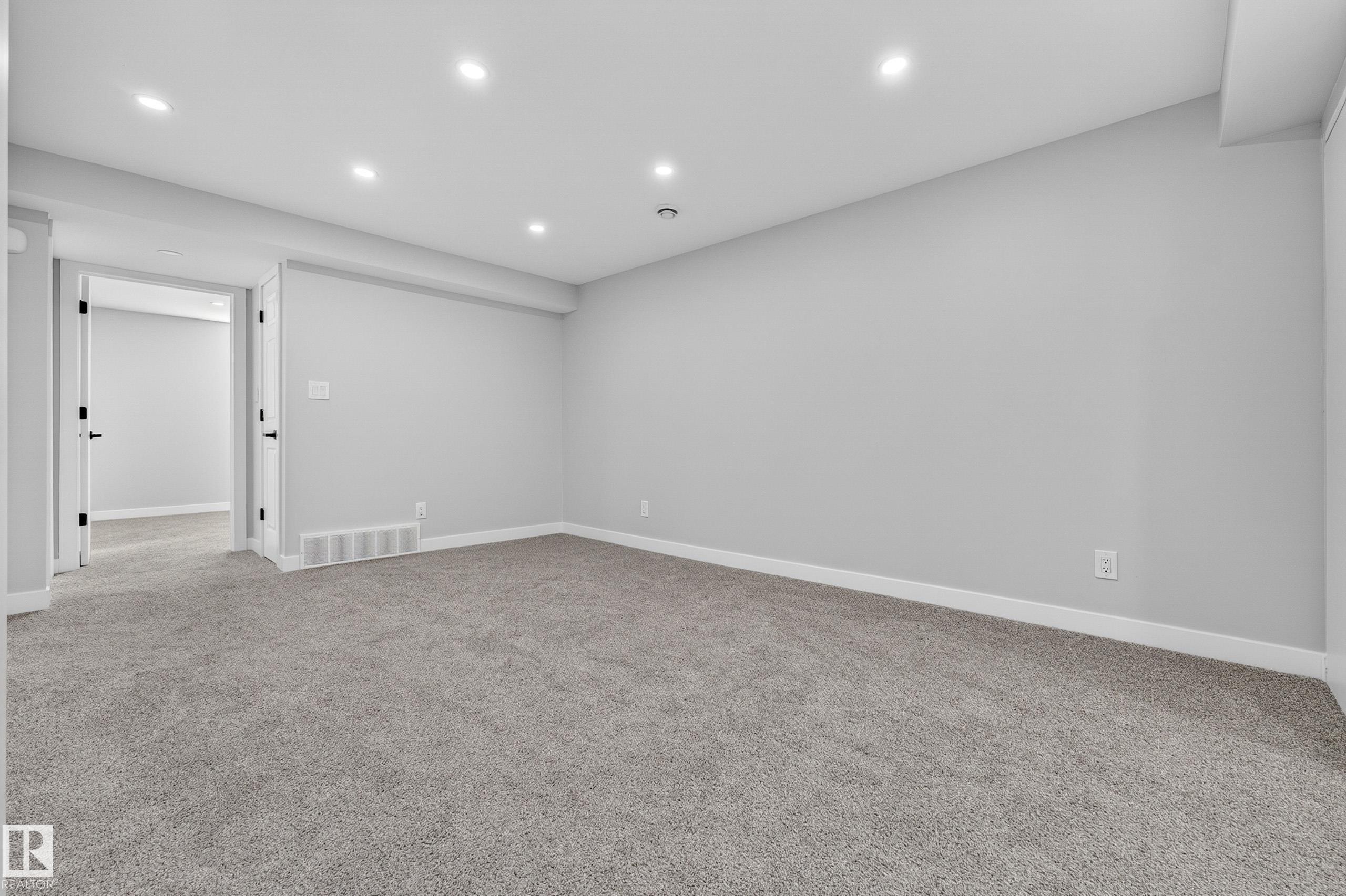 350 Jensen Lakes Boulevard, St. Albert, AB - Indoor Photo Showing Other Room