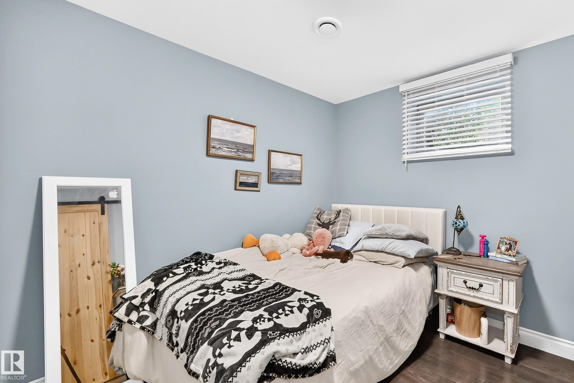 17803 89 Street Nw, Edmonton, AB - Indoor Photo Showing Bedroom