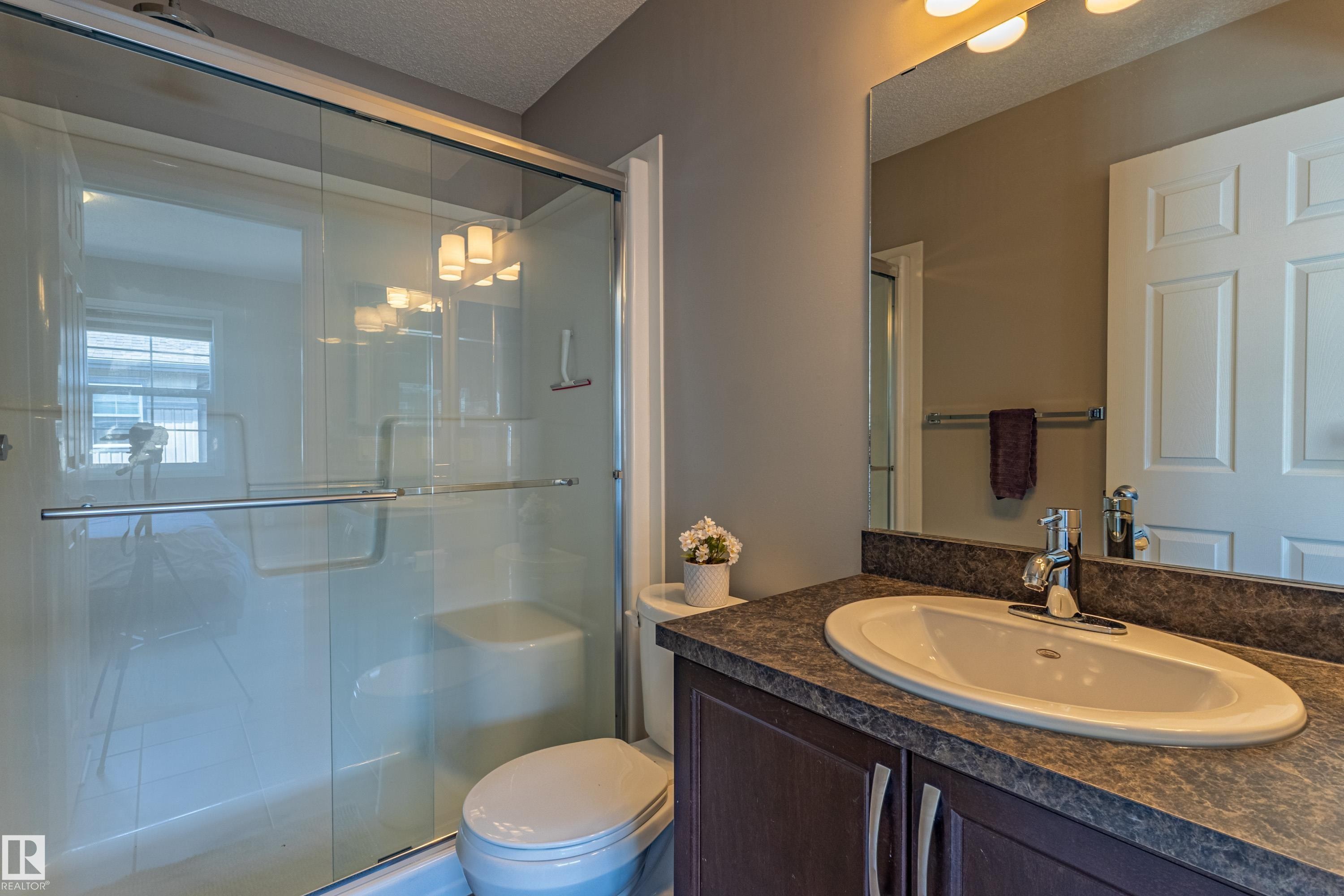 #54 4029 Orchards Dr Sw, Edmonton, AB - Indoor Photo Showing Bathroom