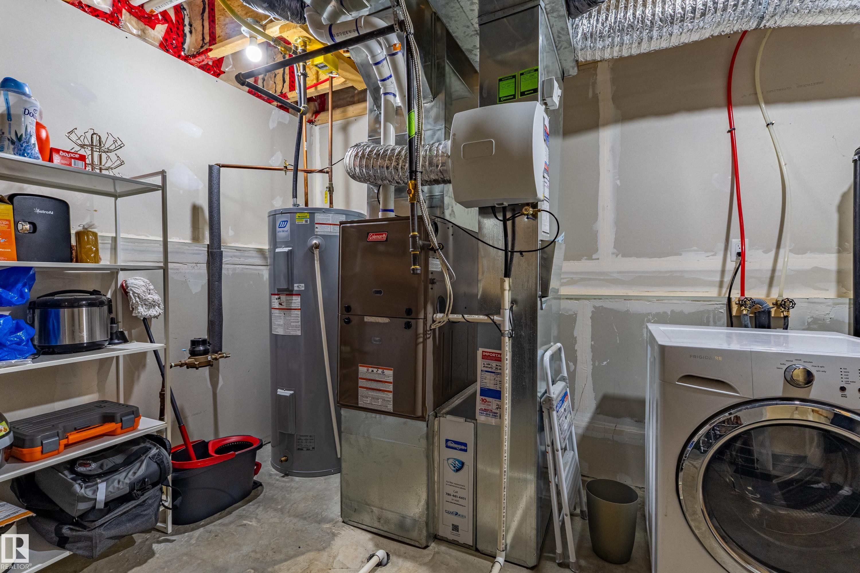 #54 4029 Orchards Dr Sw, Edmonton, AB - Indoor Photo Showing Laundry Room