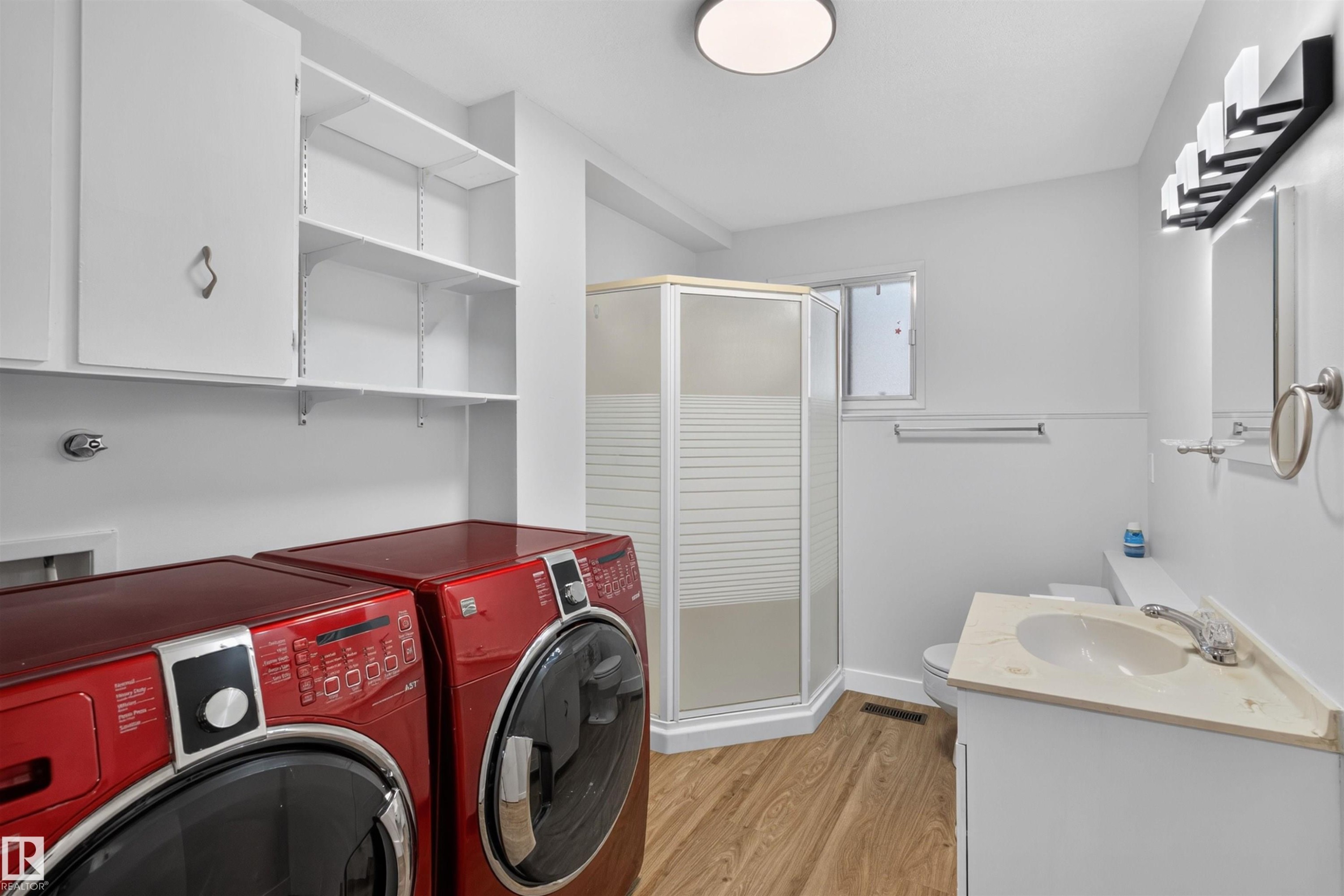 59 Granville Crescent, Sherwood Park, AB - Indoor Photo Showing Laundry Room