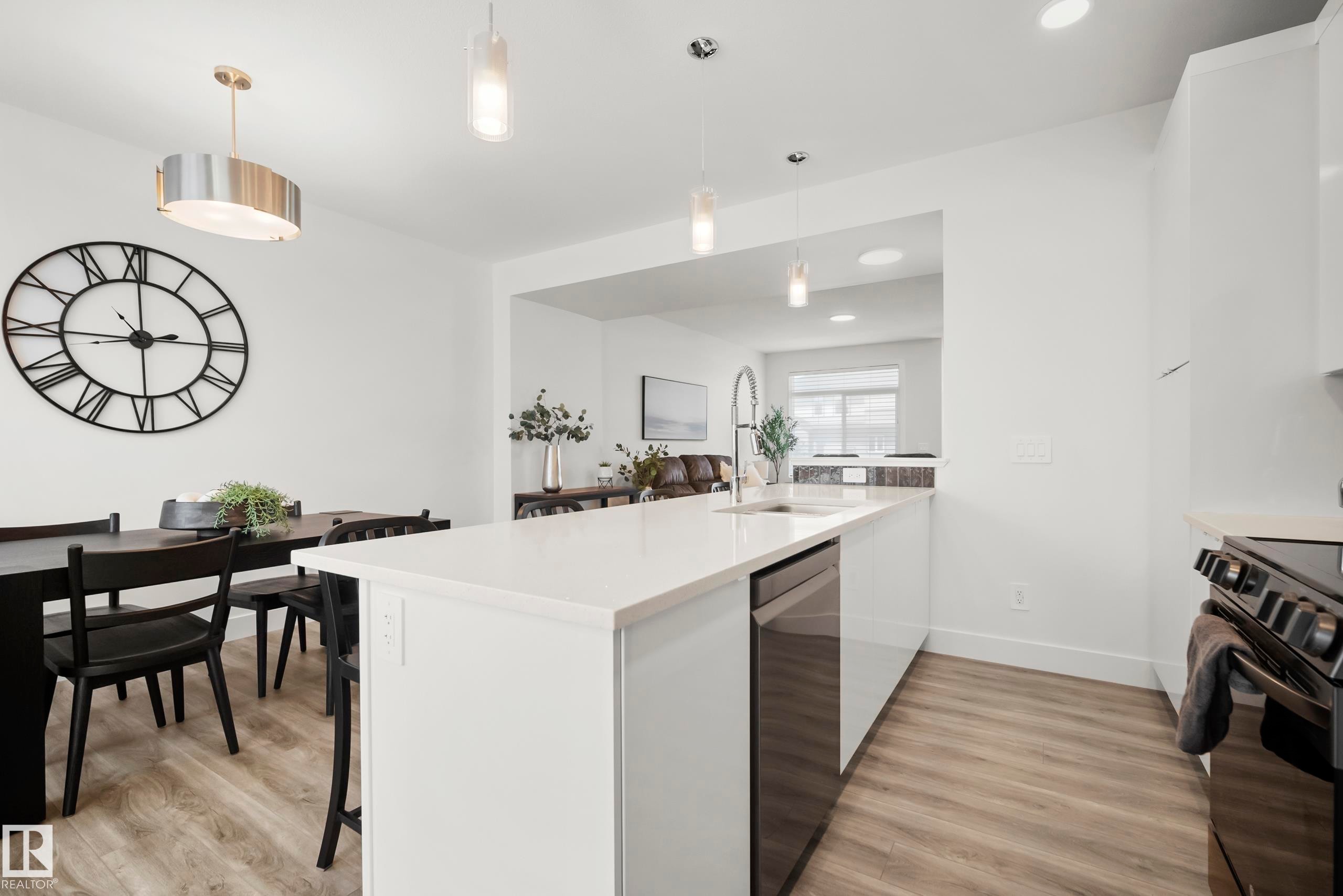 175 Kinglet Boulevard Nw, Edmonton, AB - Indoor