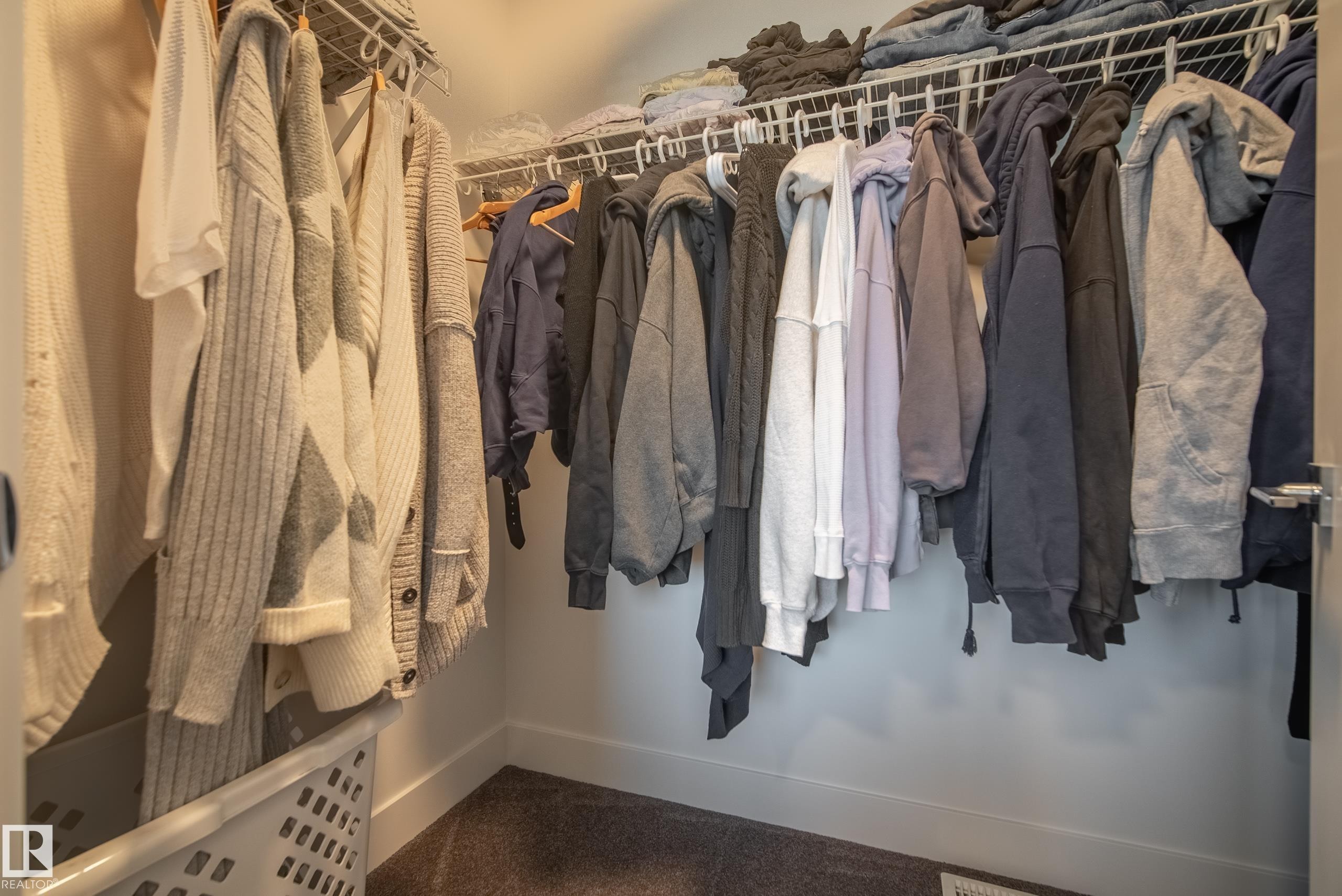 175 Kinglet Boulevard Nw, Edmonton, AB - Indoor With Storage