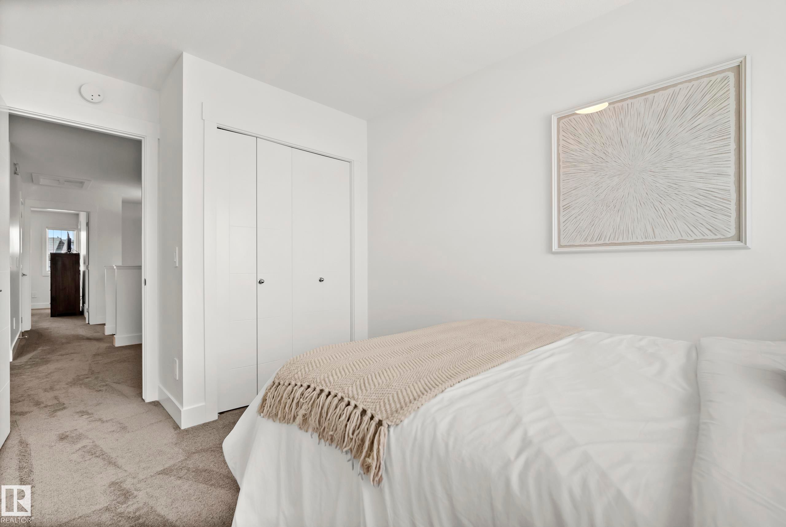 175 Kinglet Boulevard Nw, Edmonton, AB - Indoor Photo Showing Bedroom