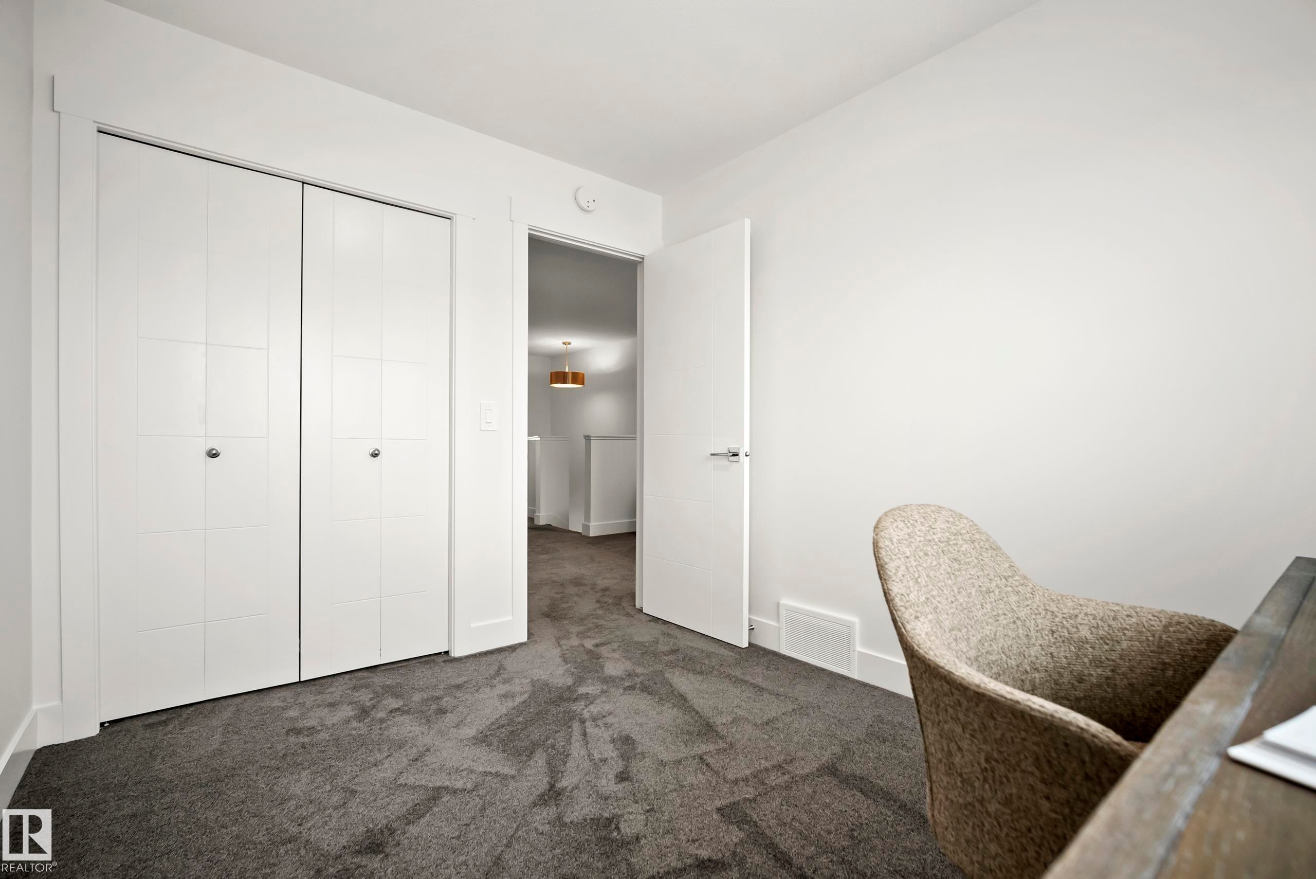 175 Kinglet Boulevard Nw, Edmonton, AB - Indoor