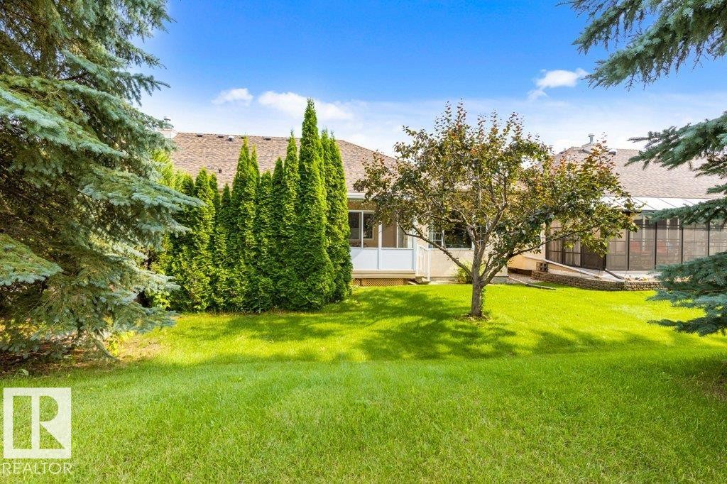 #27 170 Kingswood Bv, St. Albert, AB - Outdoor