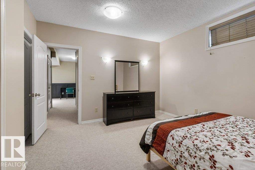 #27 170 Kingswood Bv, St. Albert, AB - Indoor Photo Showing Bedroom