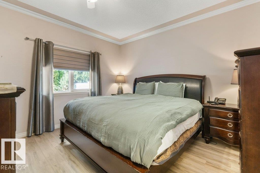 #27 170 Kingswood Bv, St. Albert, AB - Indoor Photo Showing Bedroom