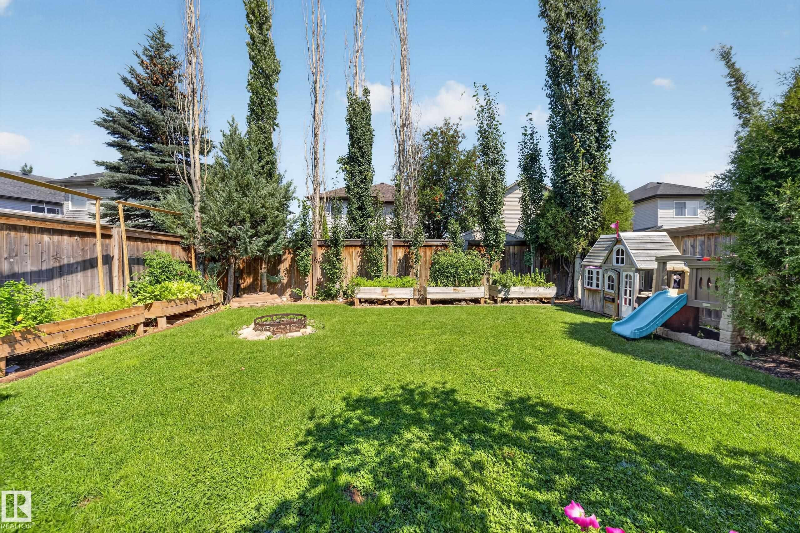 90 Rue Montalet, Beaumont, AB - Outdoor