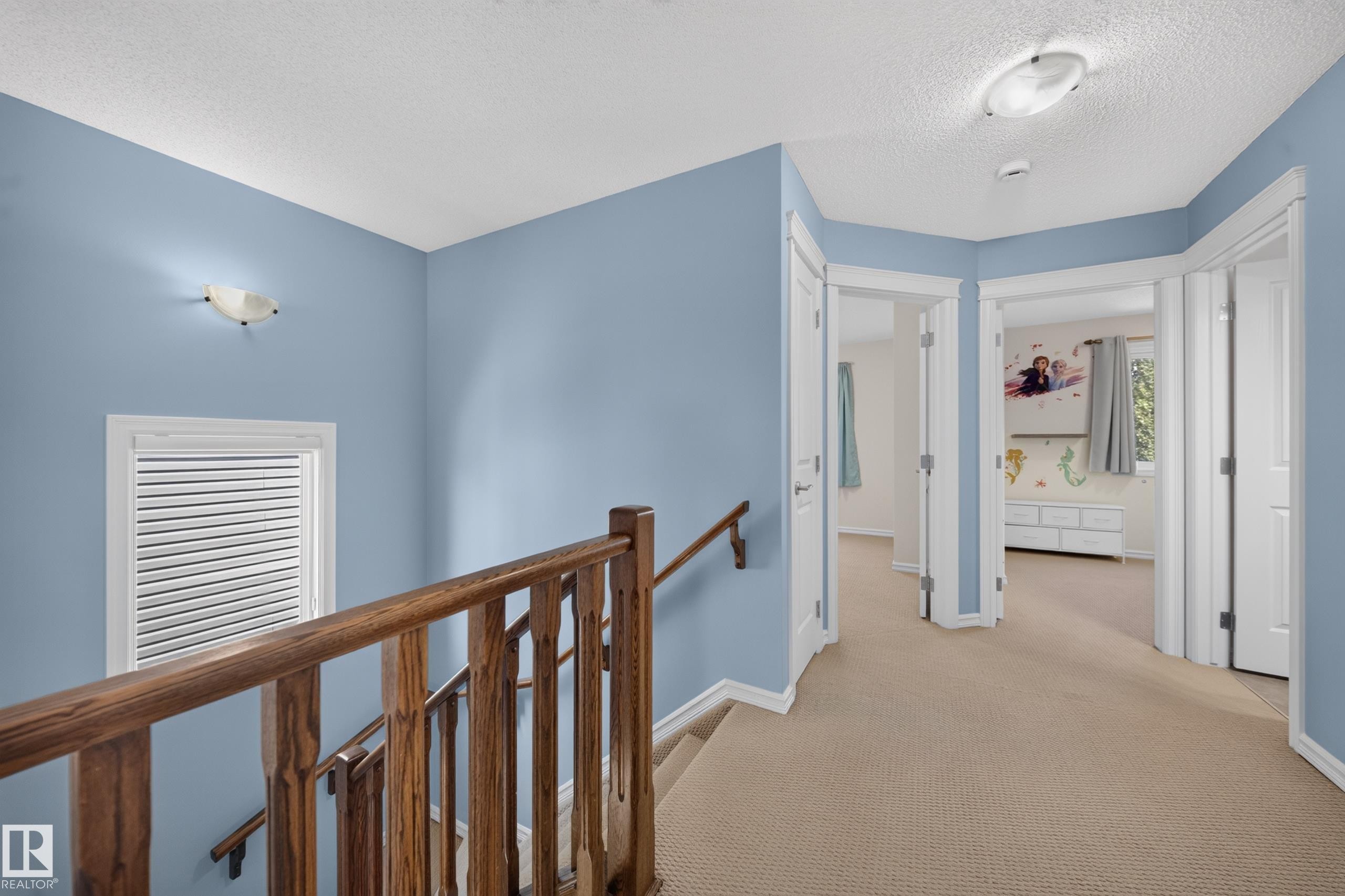 90 Rue Montalet, Beaumont, AB - Indoor Photo Showing Other Room