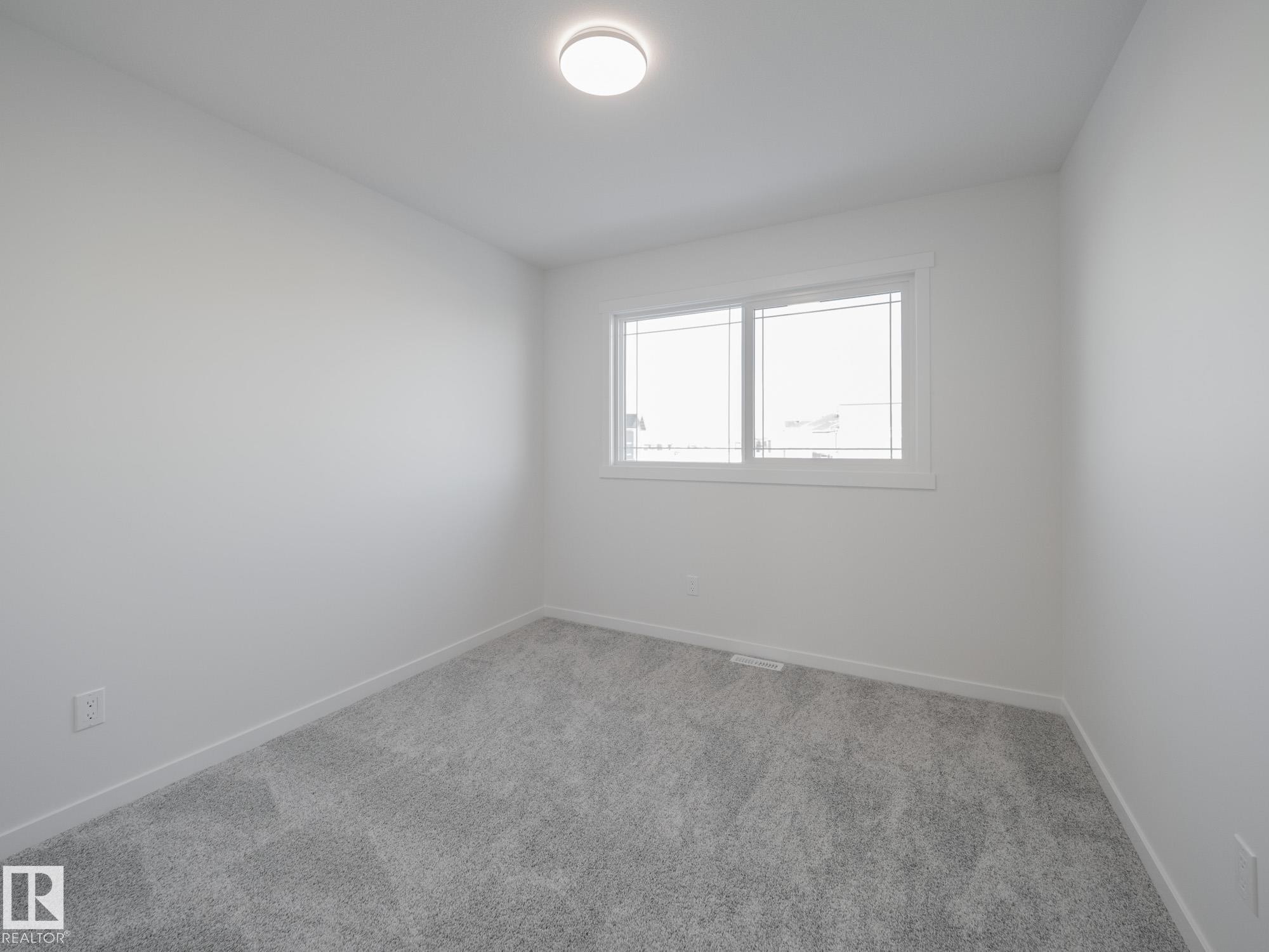 65 Rosa Crescent, St. Albert, AB - Indoor Photo Showing Other Room