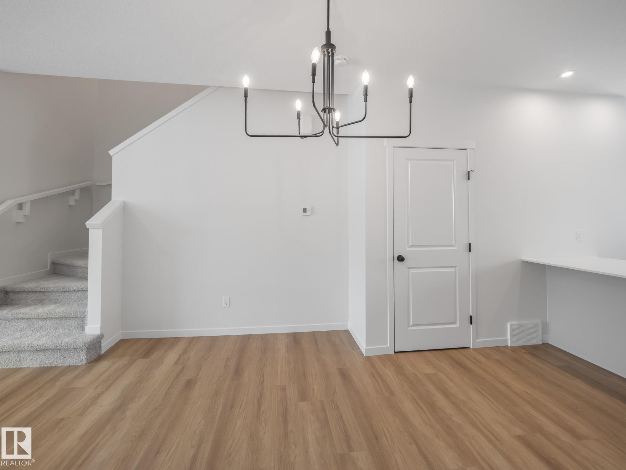 2016 194 Street Nw, Edmonton, AB - Indoor Photo Showing Other Room