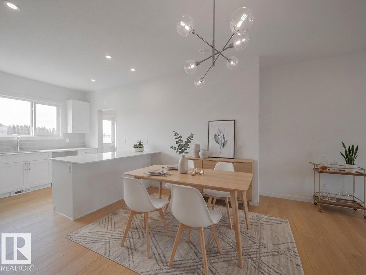 2020 194 Street Nw, Edmonton, AB - Indoor Photo Showing Dining Room